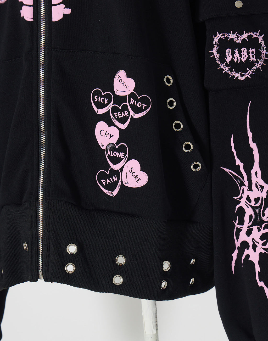 AVENCHUMU ValentineBunny print lace frame t-shirt (Copy)