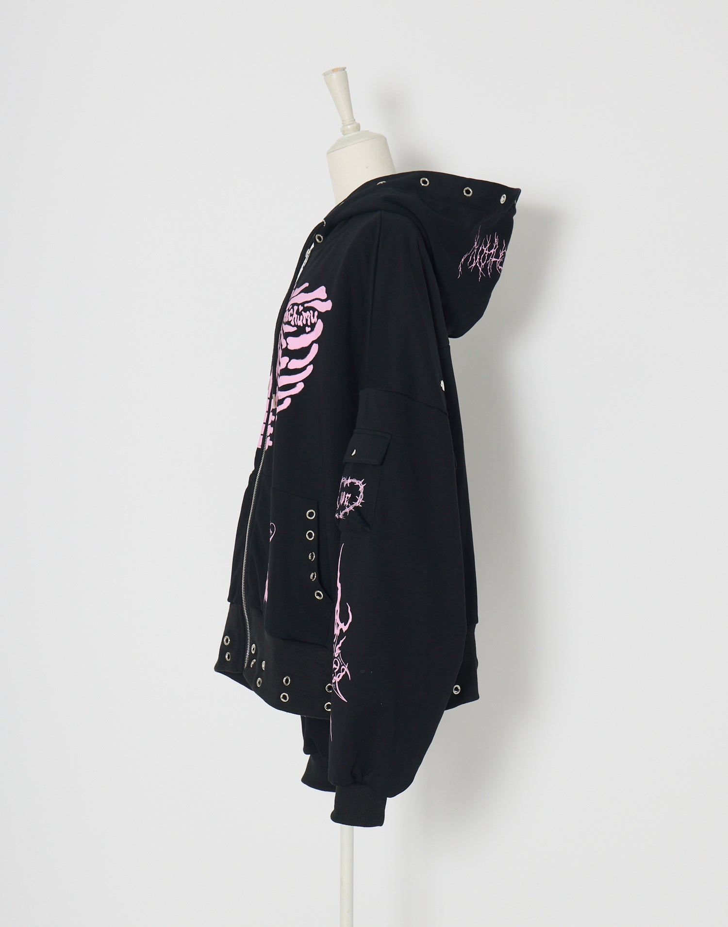 AVENCHUMU ValentineBunny print lace frame t-shirt (Copy)