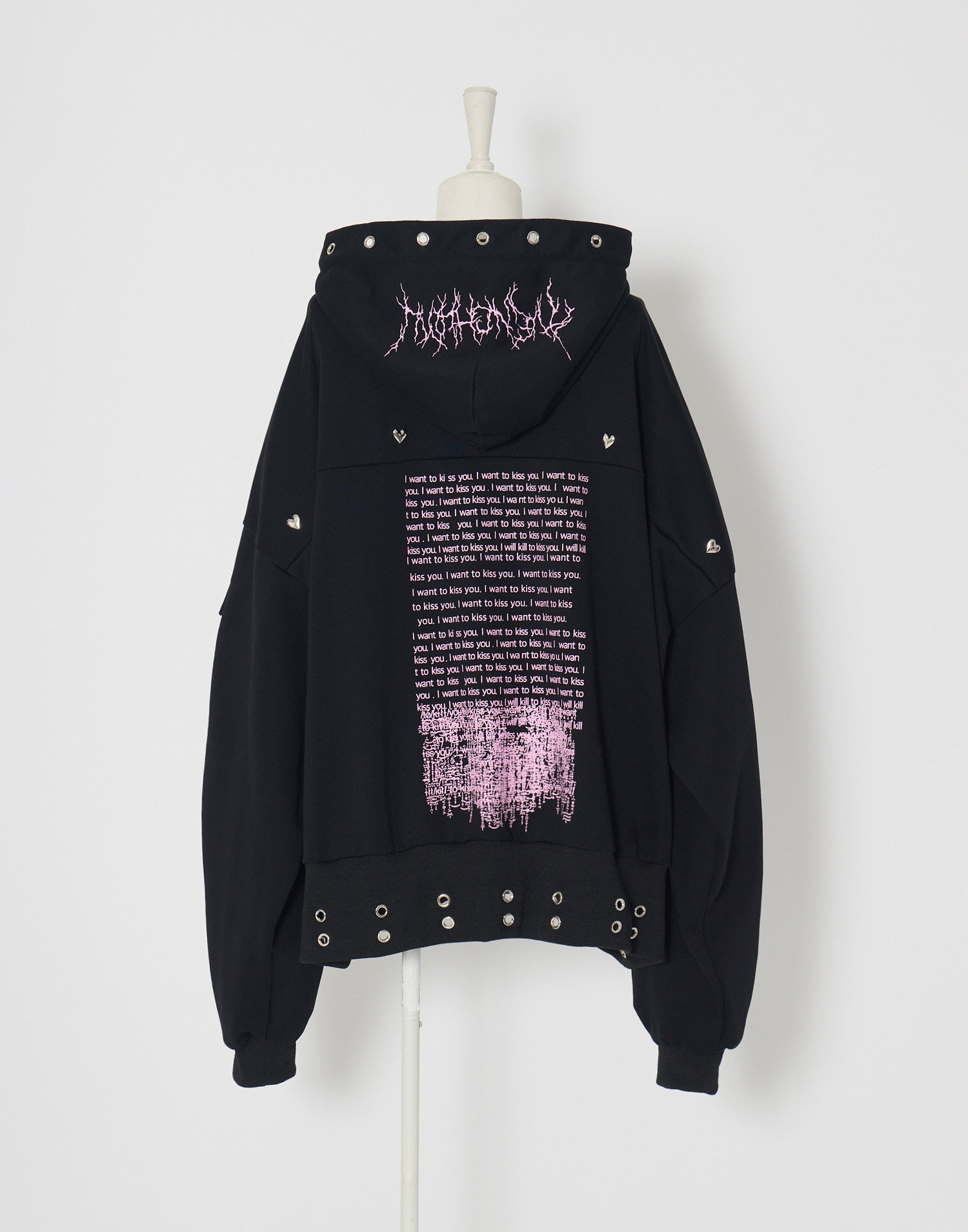 AVENCHUMU ValentineBunny print lace frame t-shirt (Copy)