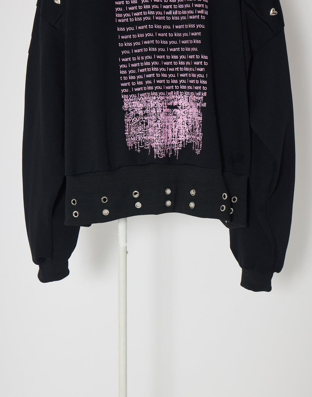 AVENCHUMU ValentineBunny print lace frame t-shirt (Copy)