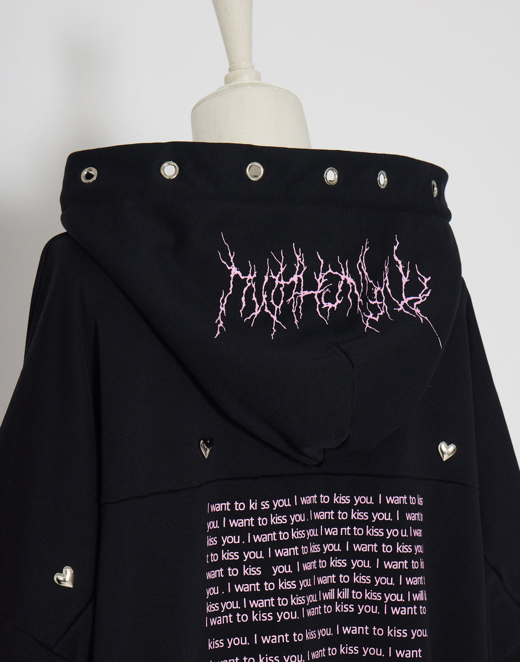 AVENCHUMU ValentineBunny print lace frame t-shirt (Copy)