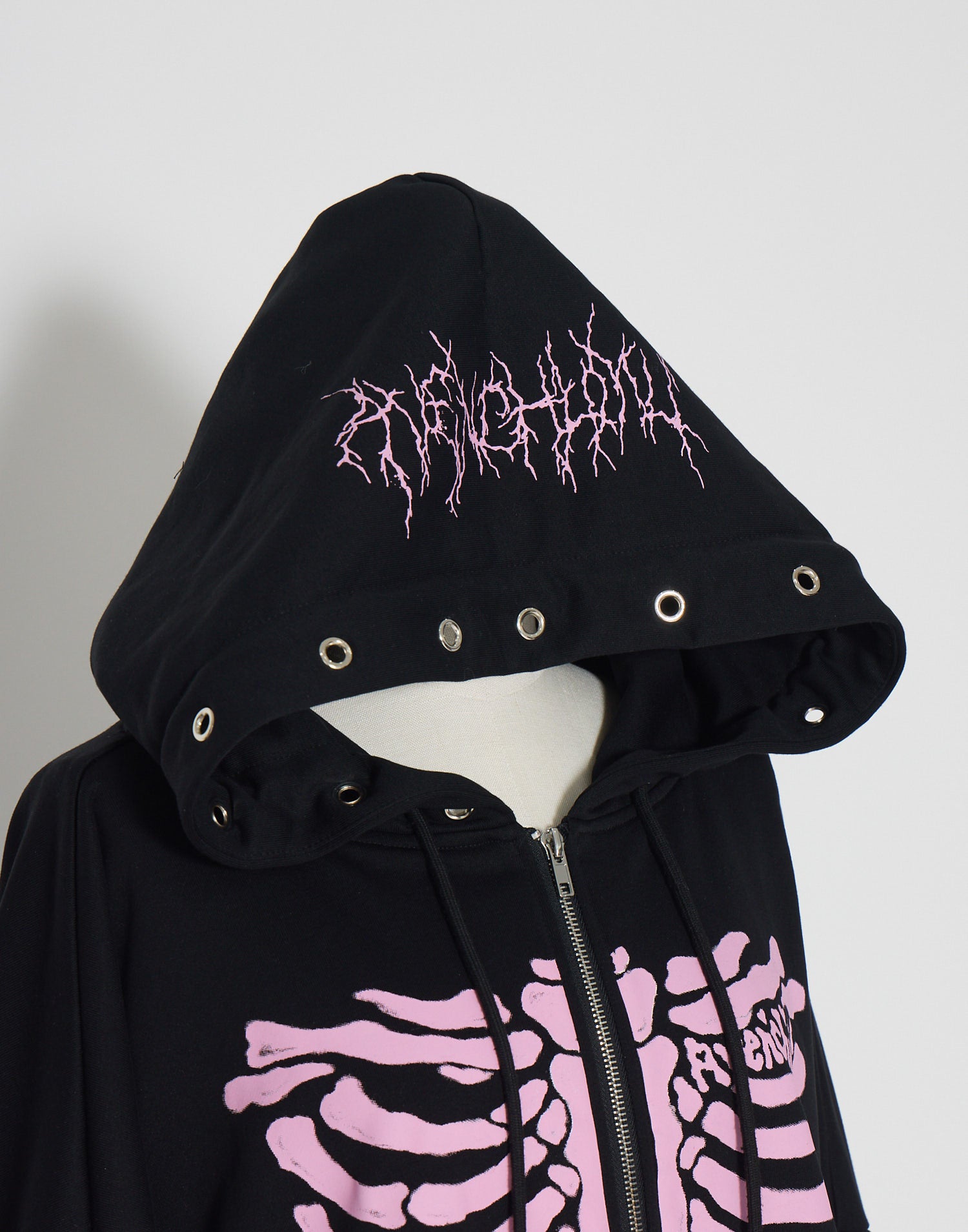 AVENCHUMU ValentineBunny print lace frame t-shirt (Copy)