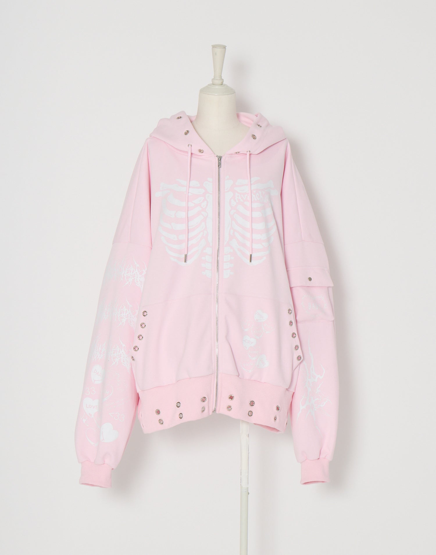 AVENCHUMU ValentineBunny print lace frame t-shirt (Copy)