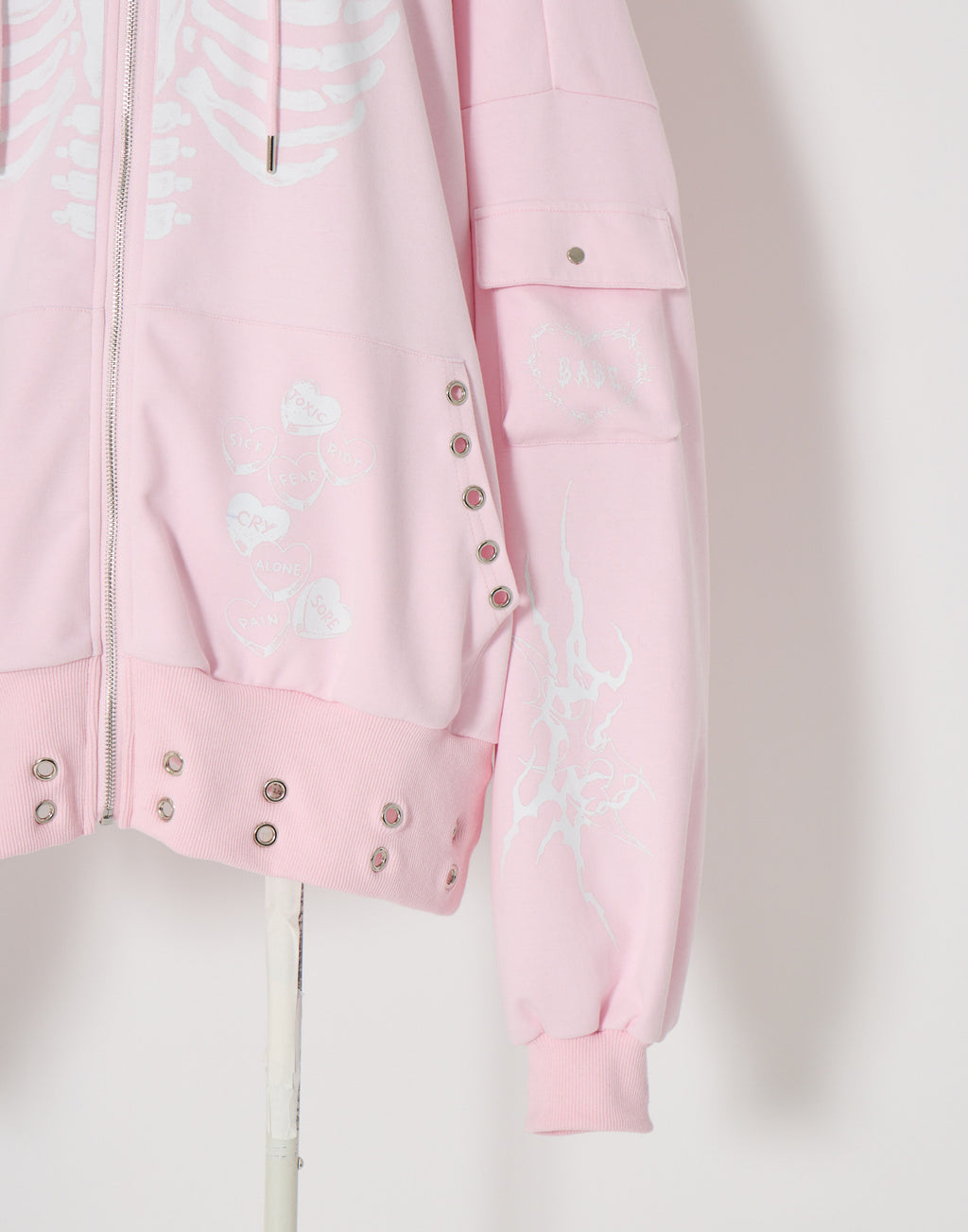 AVENCHUMU ValentineBunny print lace frame t-shirt (Copy)