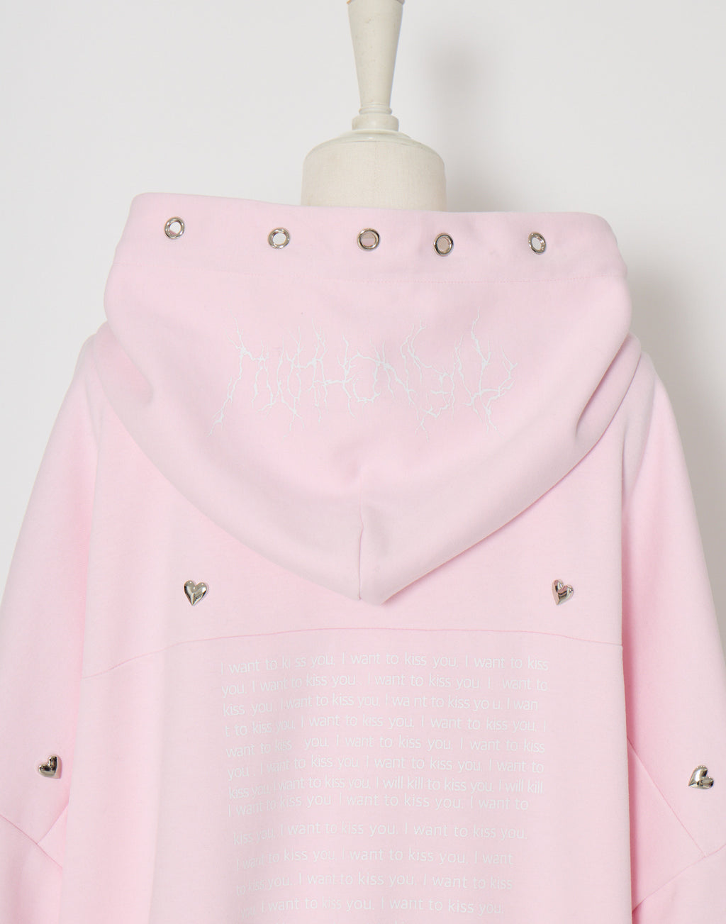 AVENCHUMU ValentineBunny print lace frame t-shirt (Copy)