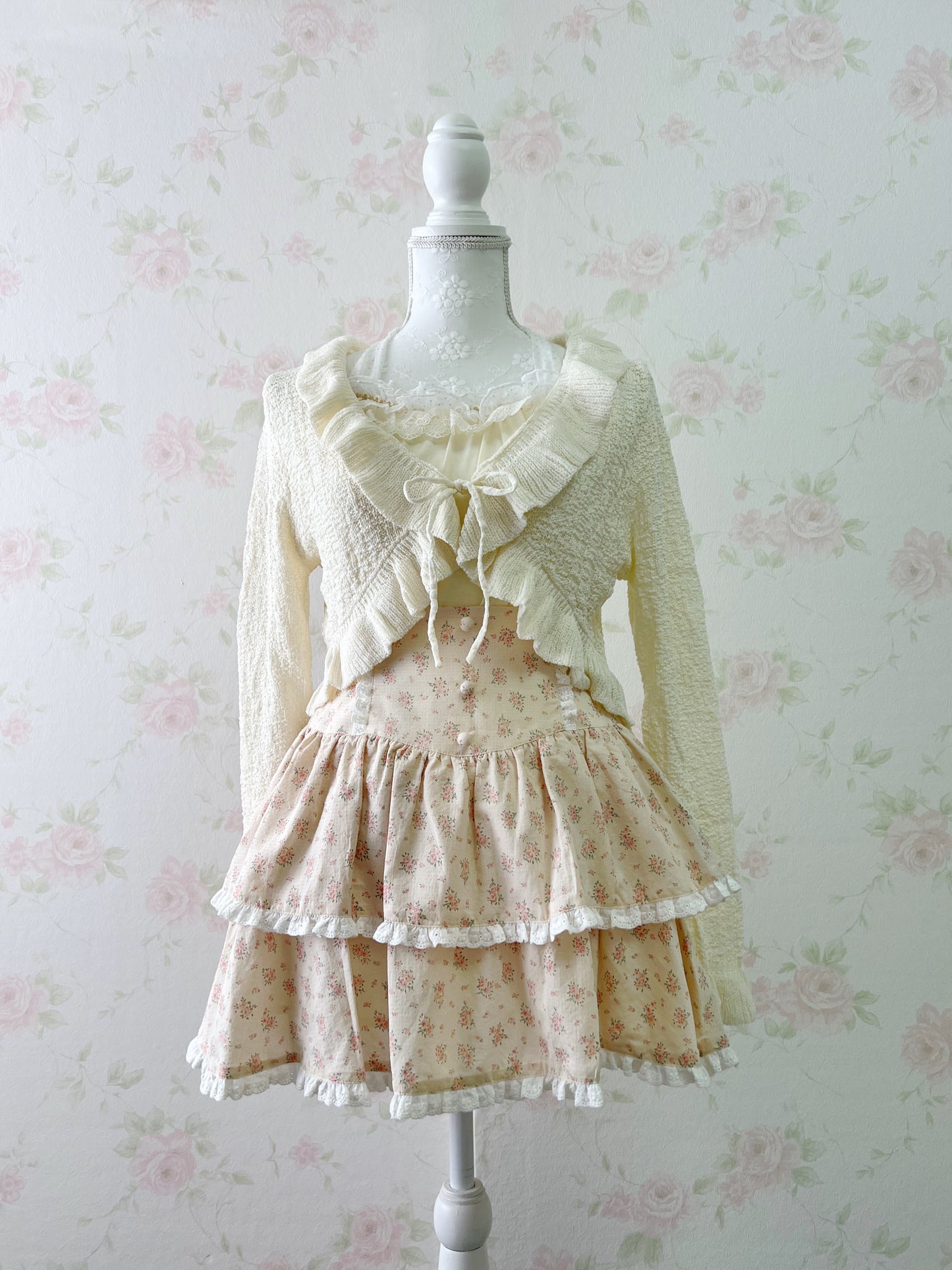 Ank Rouge Petite Floral Skirt (Beige)