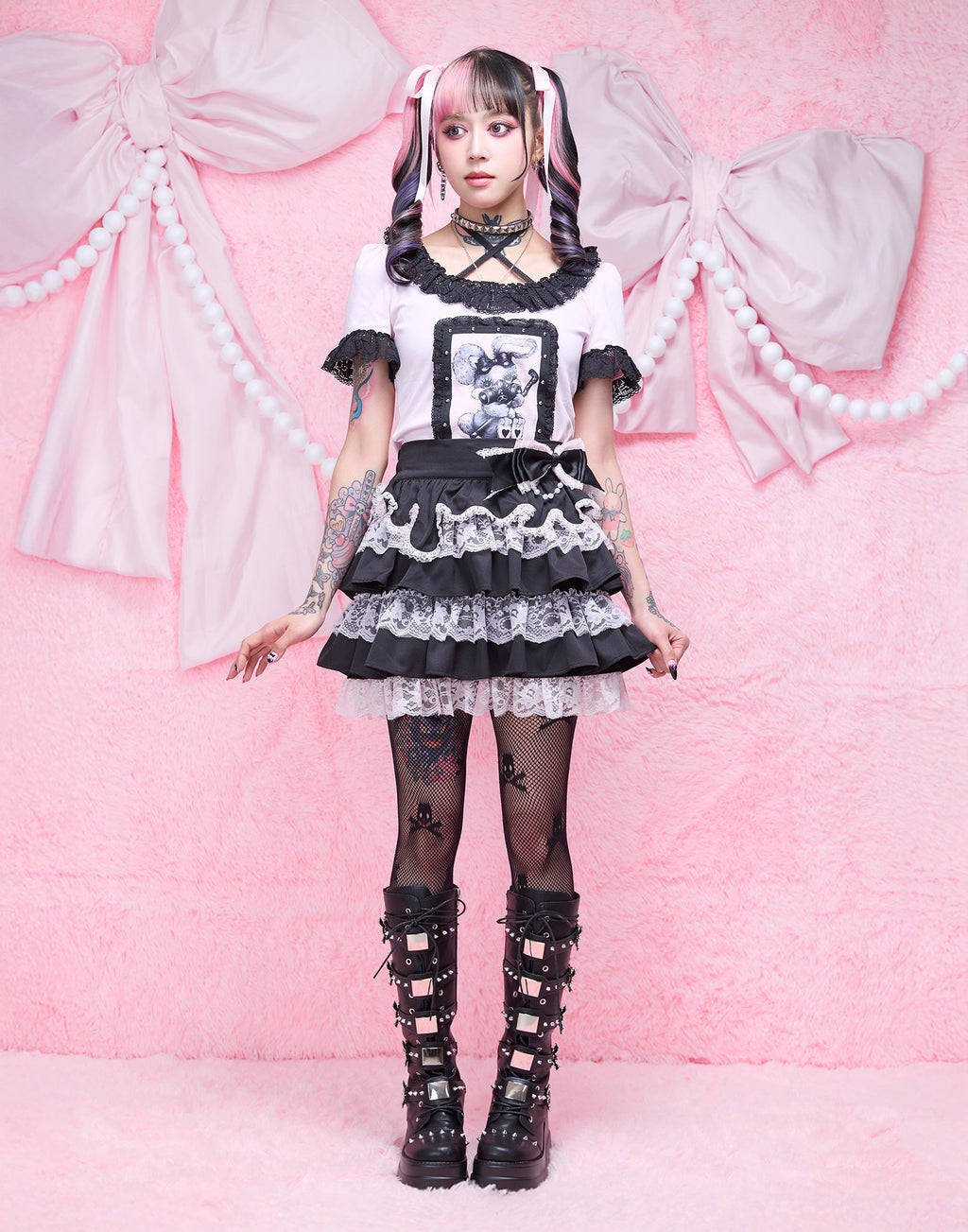 AVENCHUMU ValentineBunny print lace frame t-shirt