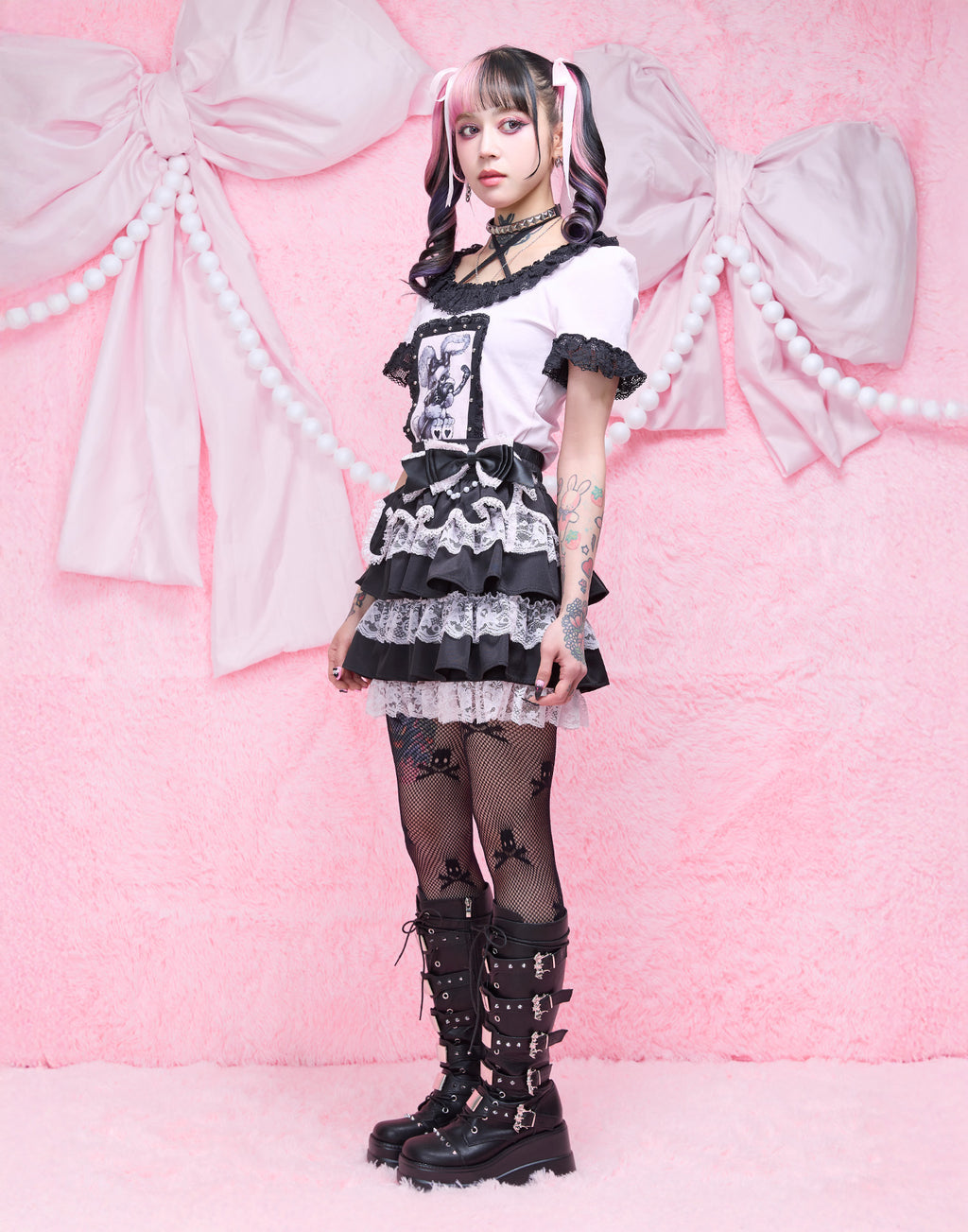 AVENCHUMU ValentineBunny print lace frame t-shirt