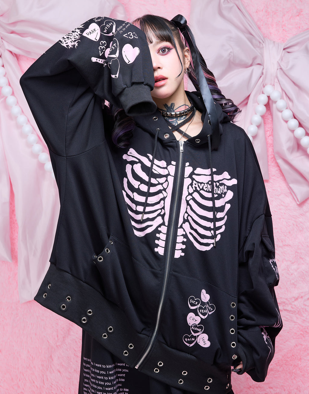 AVENCHUMU ValentineBunny print lace frame t-shirt (Copy)