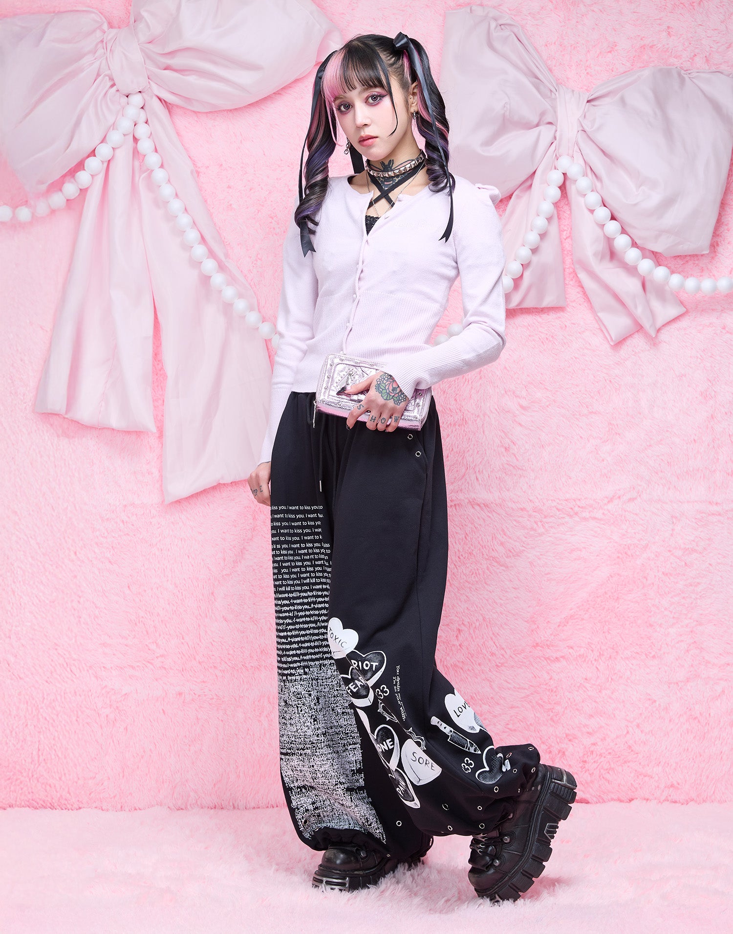 AVENCHUMU Eat Me Drink Me knit cardigan