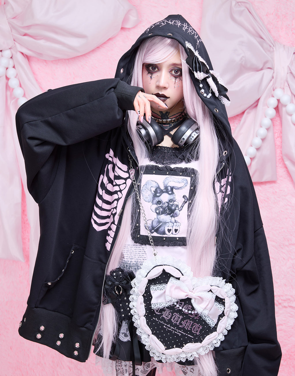 AVENCHUMU ValentineBunny print lace frame t-shirt
