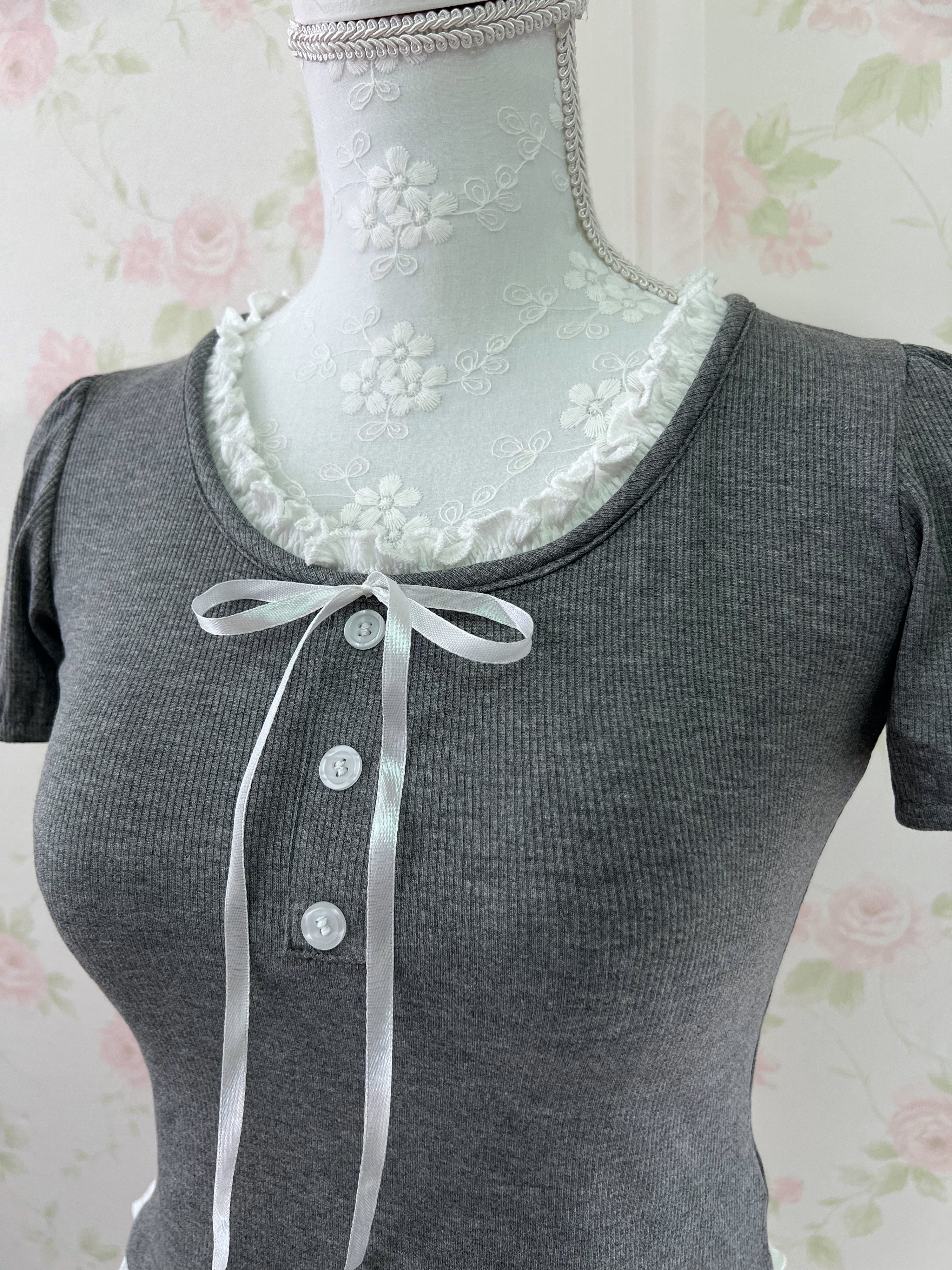 Ruffled Lined Shoujo Top (Gray)