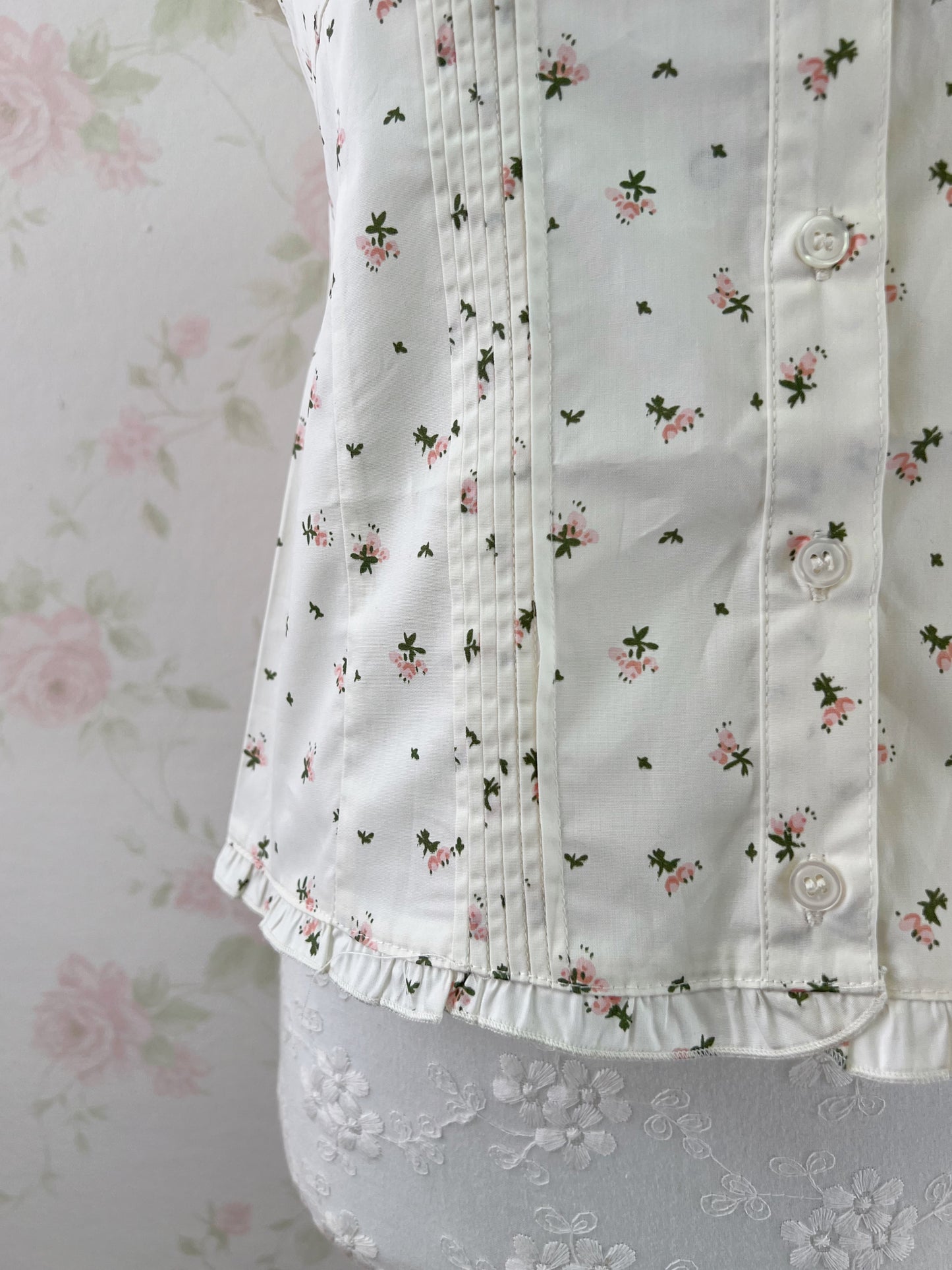 GRL Petite Floral Puff Sleeved Cotton Blouse (Ivory)