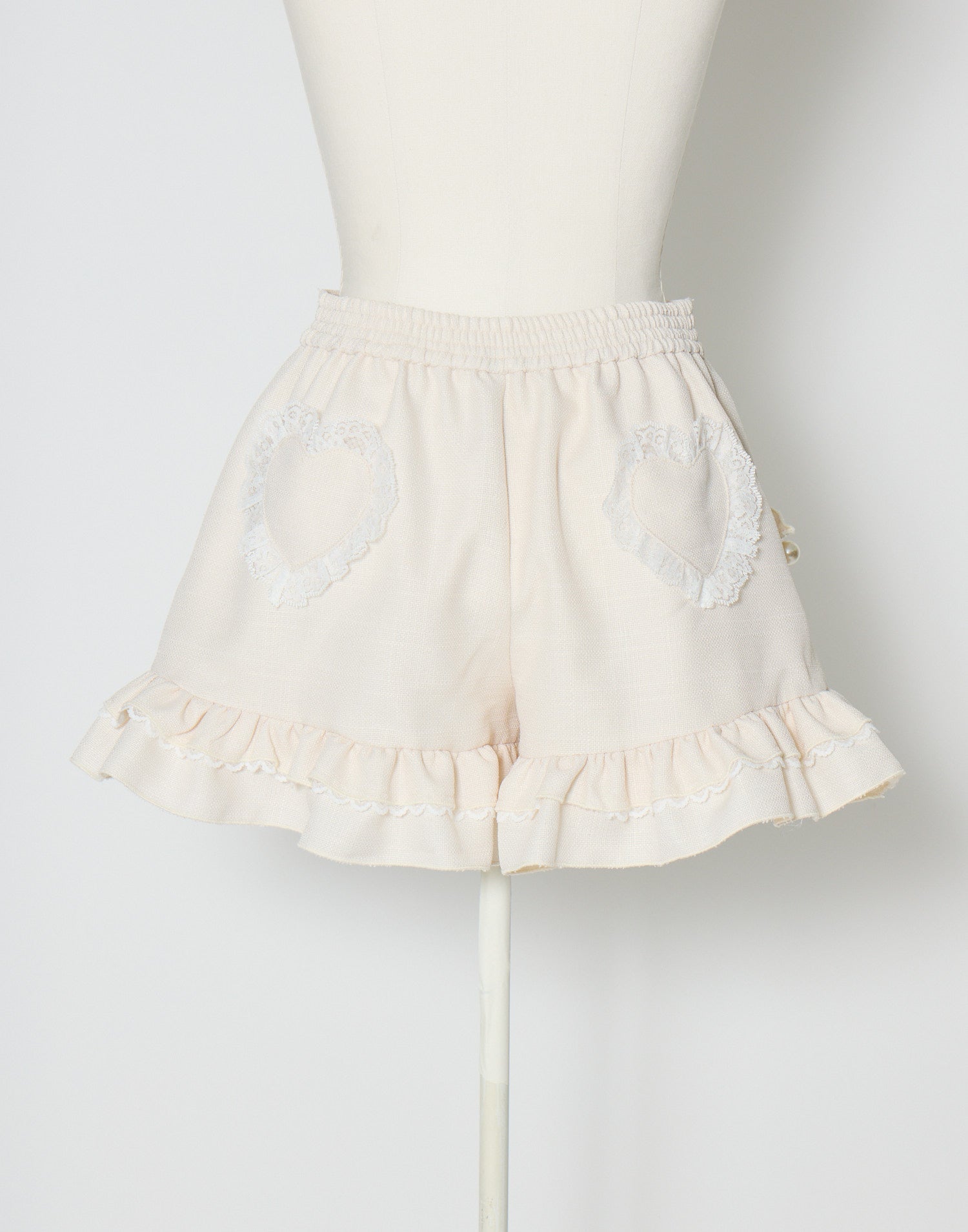 mellfy memory Pearl drop tweed short pants