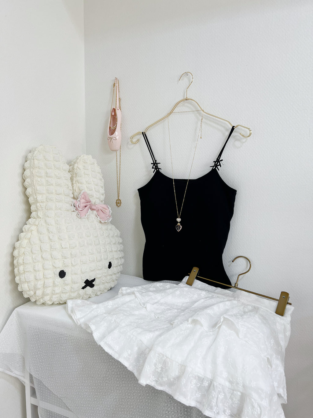 Petite Bow Strap Camisole With Cup (Black)