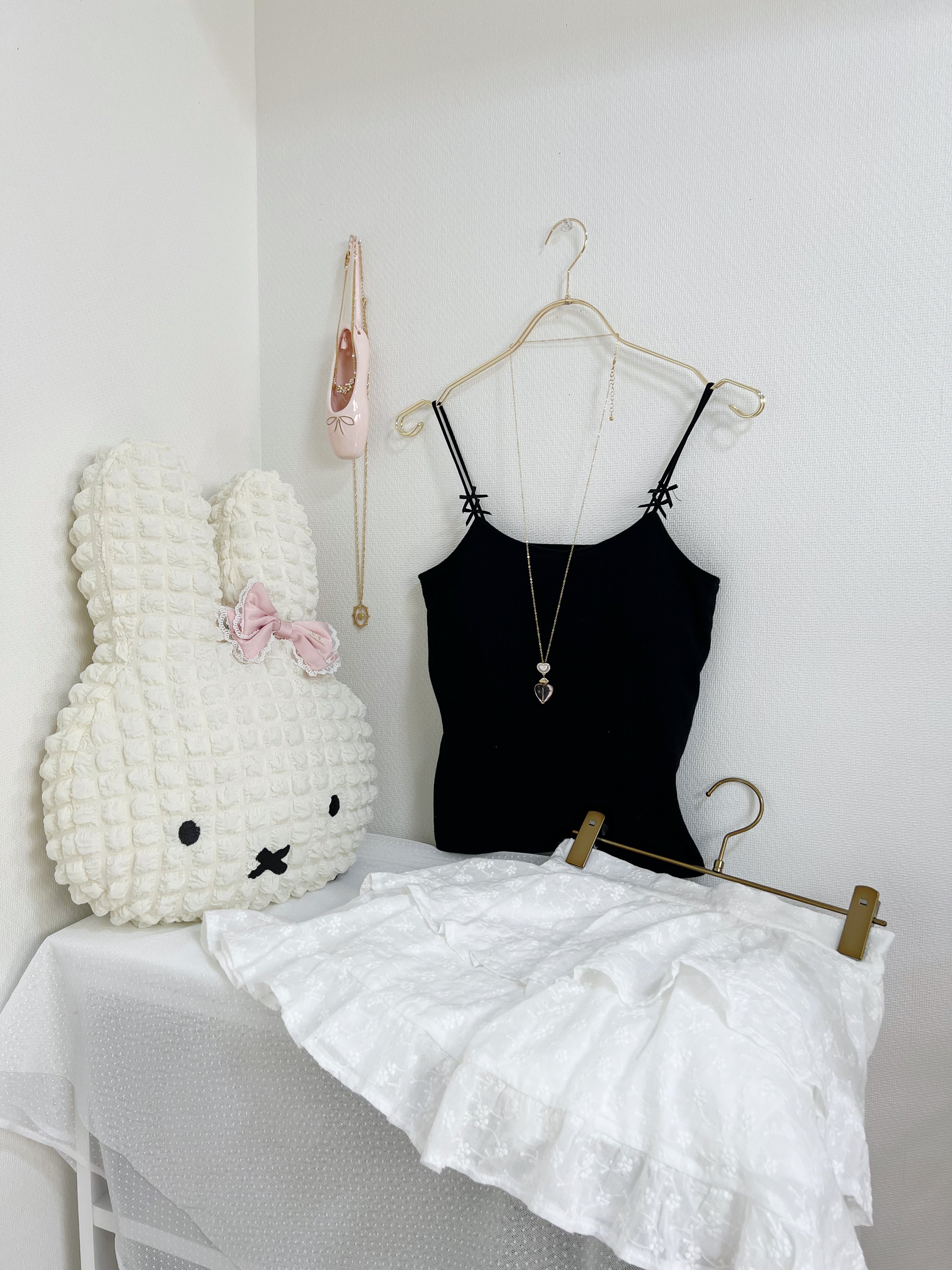 Petite Bow Strap Camisole With Cup (Black)