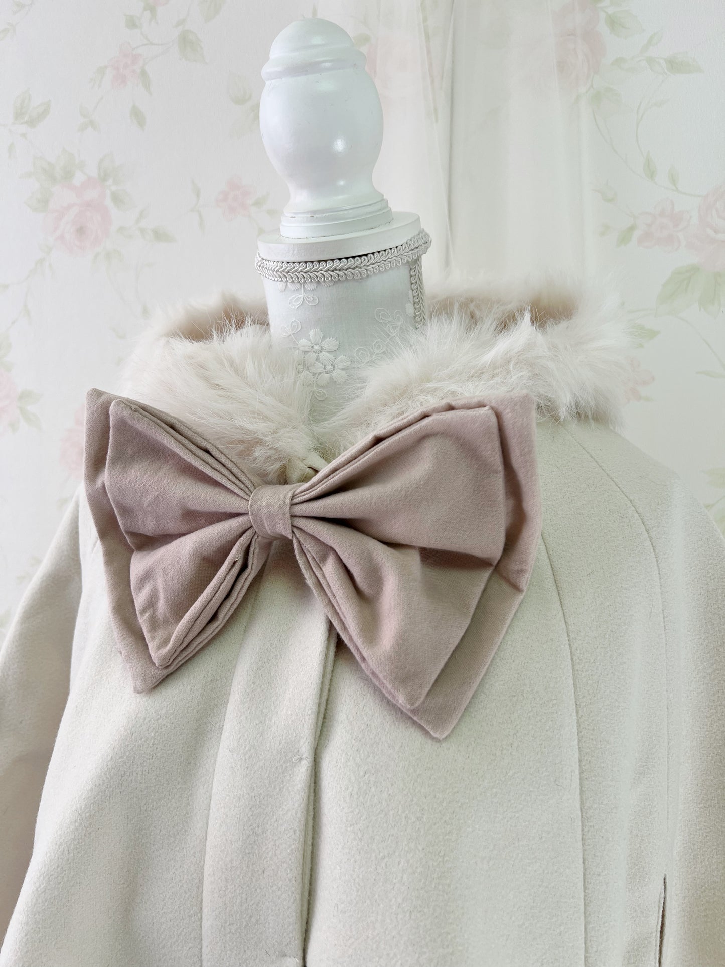 GRL Fake Fur Hood Poncho Coat (Ivory)