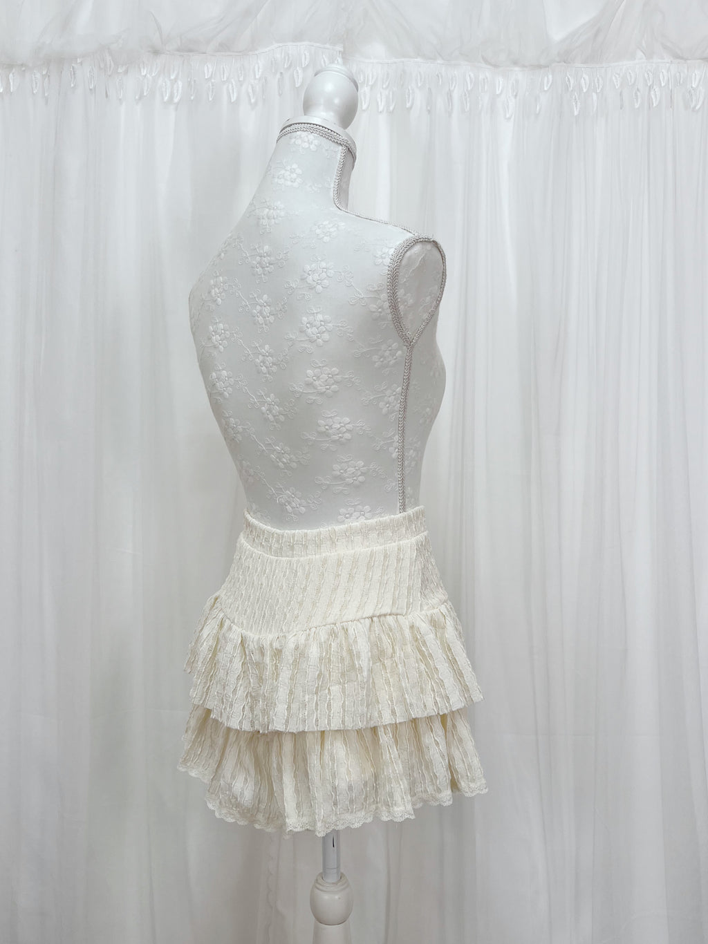 Passion room Lacy Layered Skirt (Ivory)