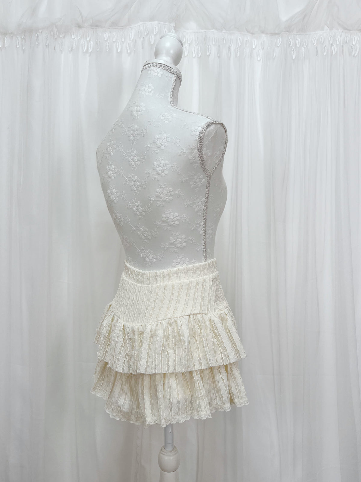 Passion room Lacy Layered Skirt (Ivory)