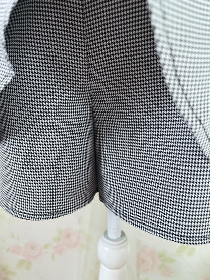 Heart button Checked Jiraikei Skirt (Black)