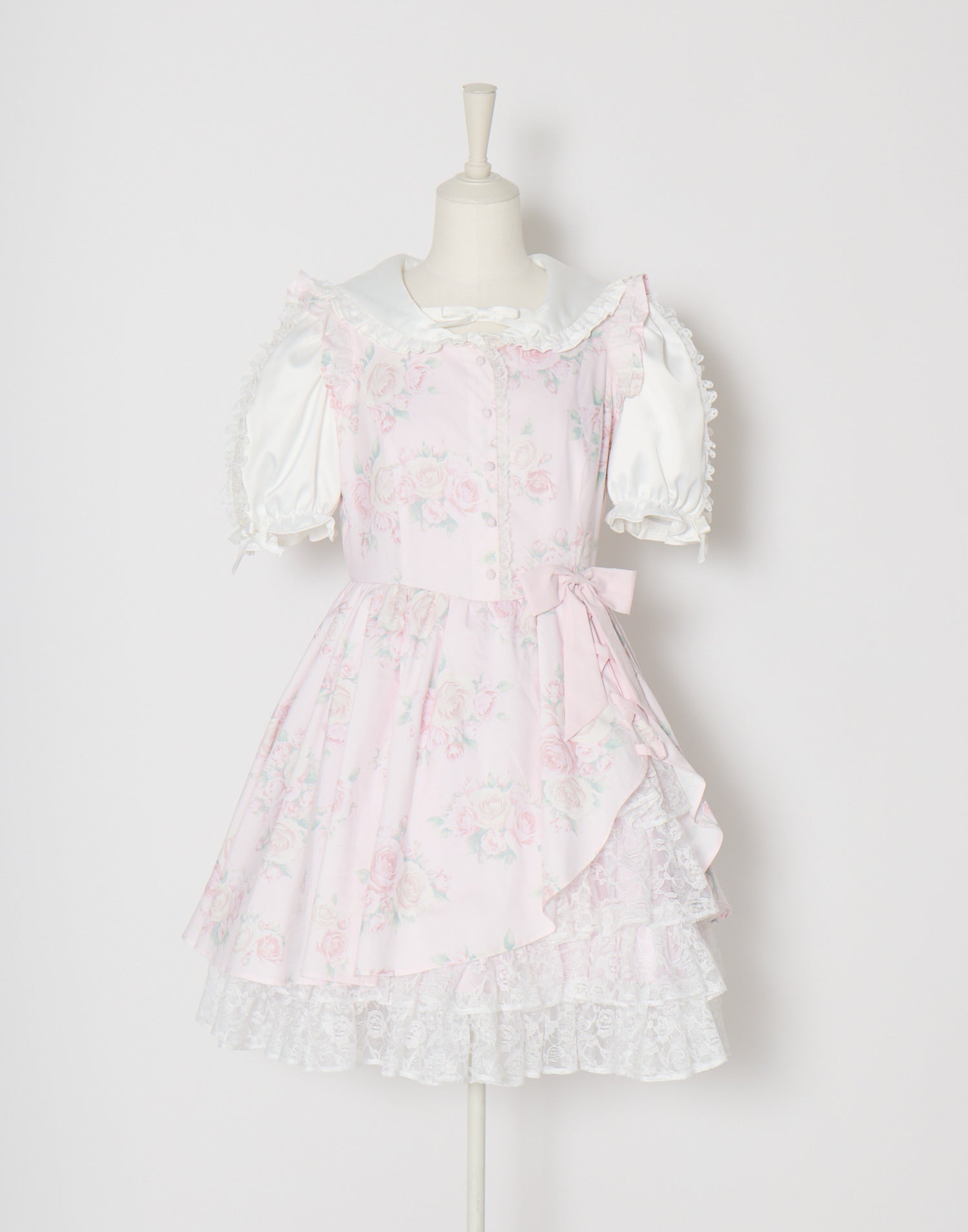 (Pre-order) mellfy memory Lace sleeves sweet satin blouse
