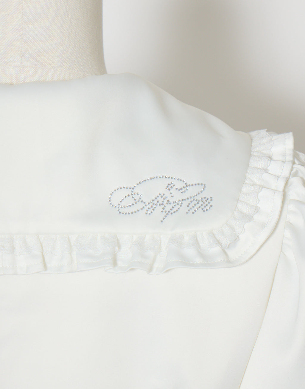 (Pre-order) mellfy memory Lace sleeves sweet satin blouse