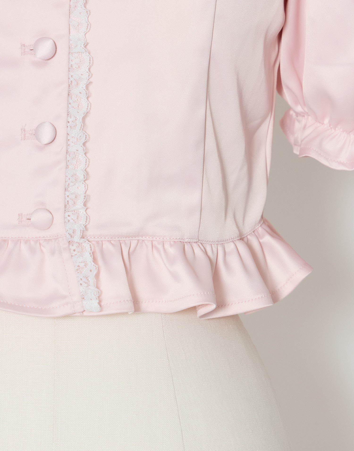 (Pre-order) mellfy memory Lace sleeves sweet satin blouse