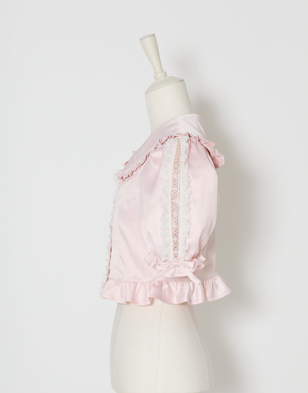 (Pre-order) mellfy memory Lace sleeves sweet satin blouse