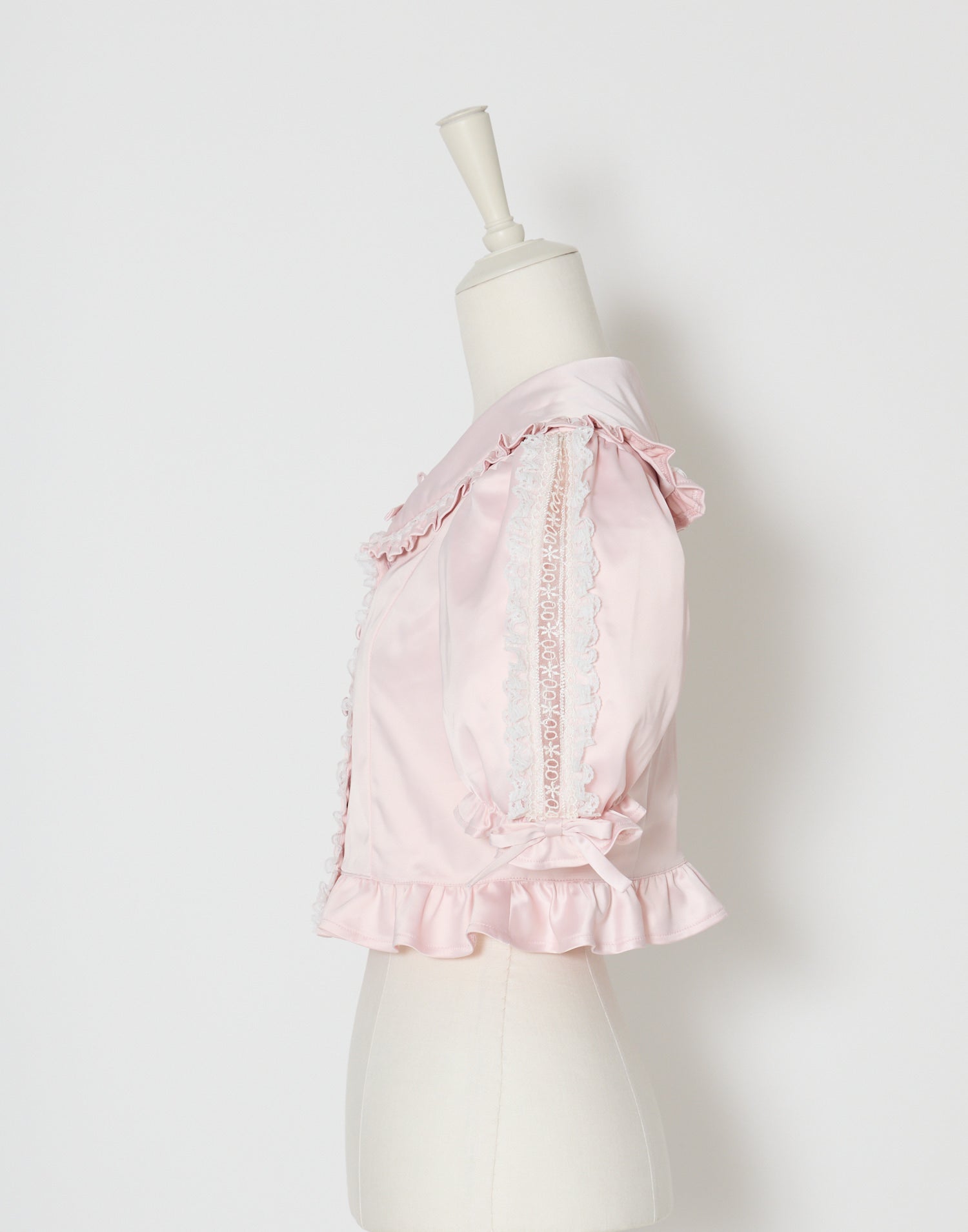 (Pre-order) mellfy memory Lace sleeves sweet satin blouse