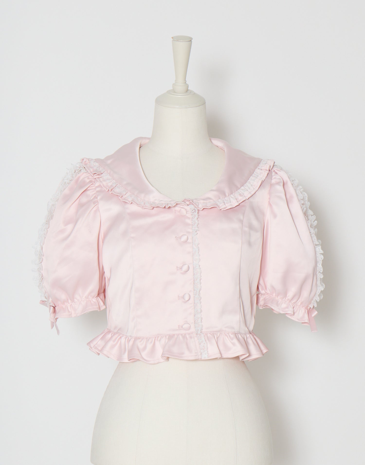 (Pre-order) mellfy memory Lace sleeves sweet satin blouse