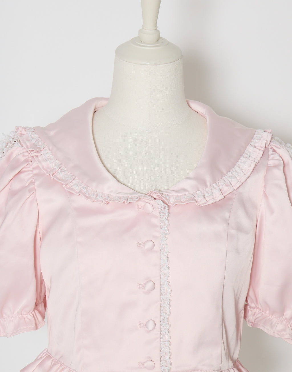 (Pre-order) mellfy memory Lace sleeves sweet satin blouse
