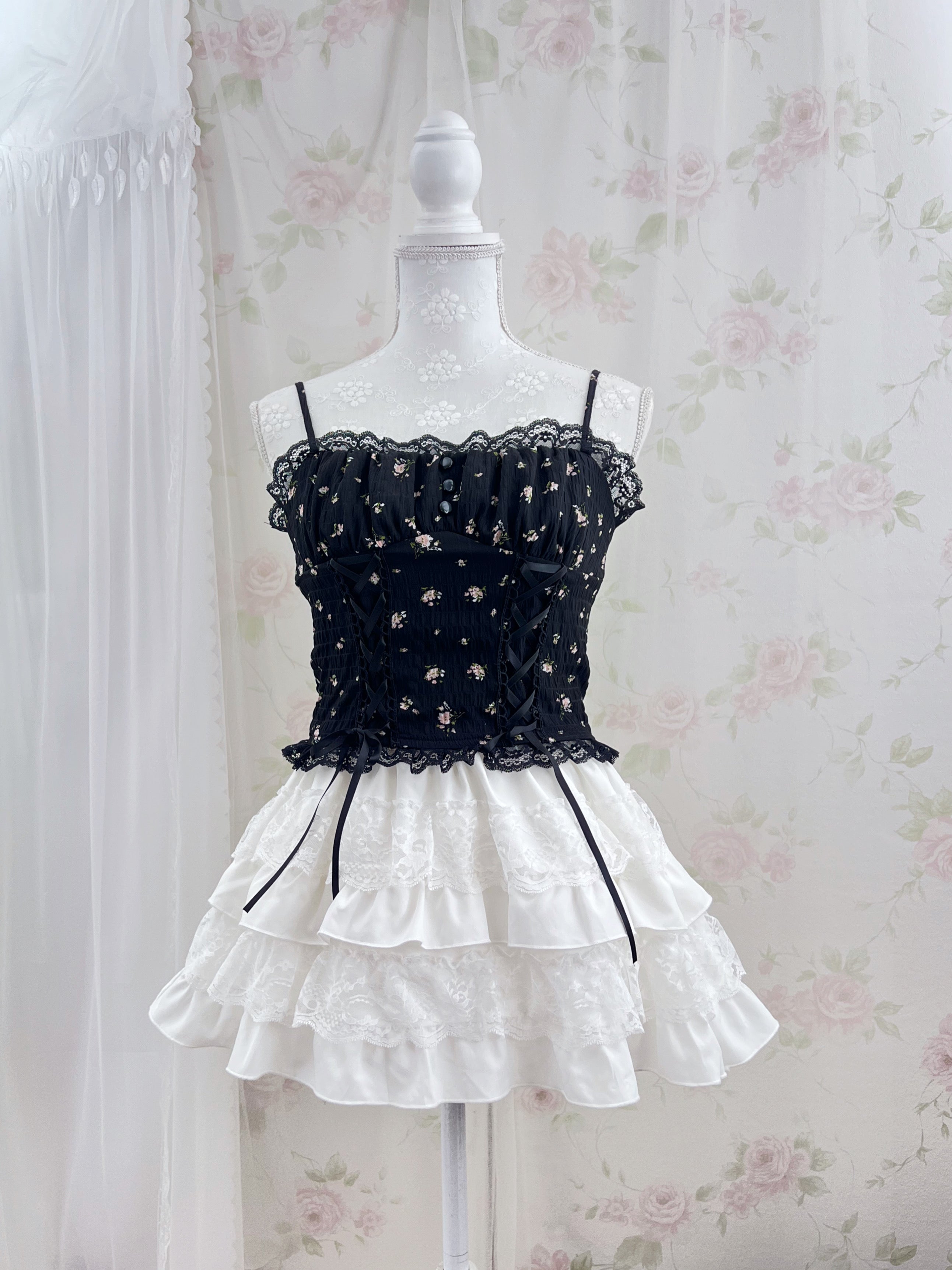 Petite Floral Laced Up Camisole (Black)