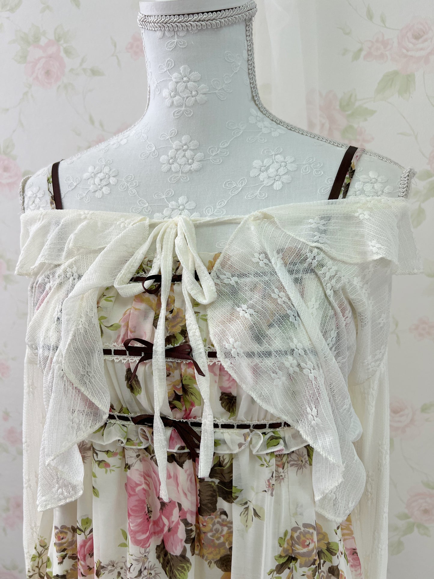 (11% OFF) L'EST ROSE Triple Bow Chiffon Floral Dress