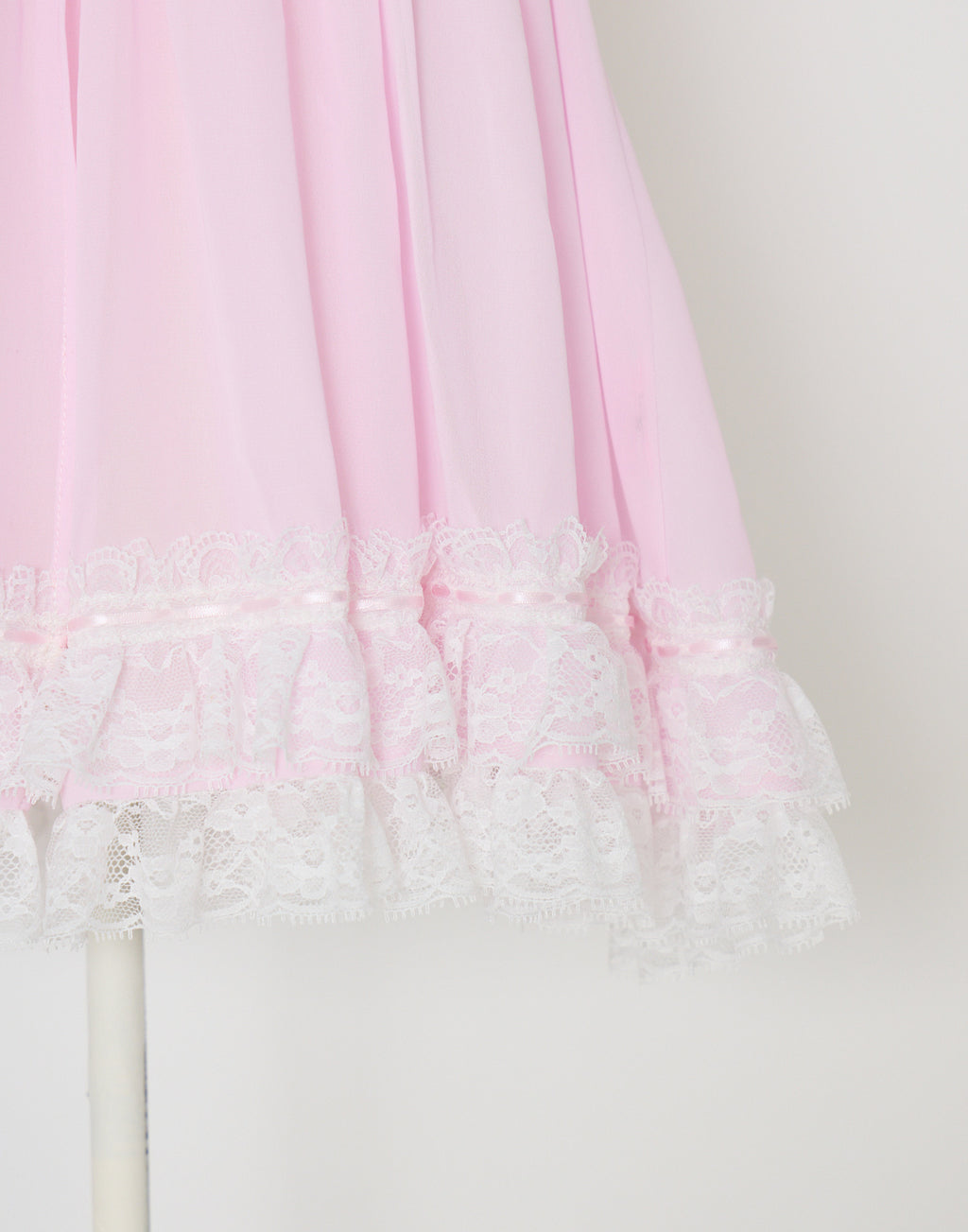 AVENCHUMU Lace & studs babydoll
