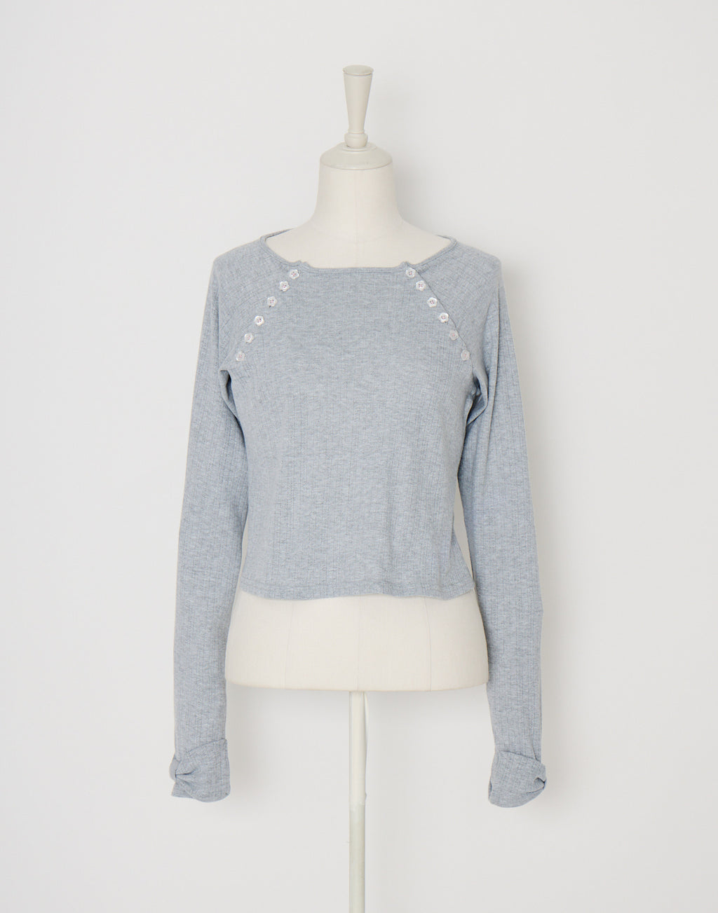 Lolime shoulder button eyelet top