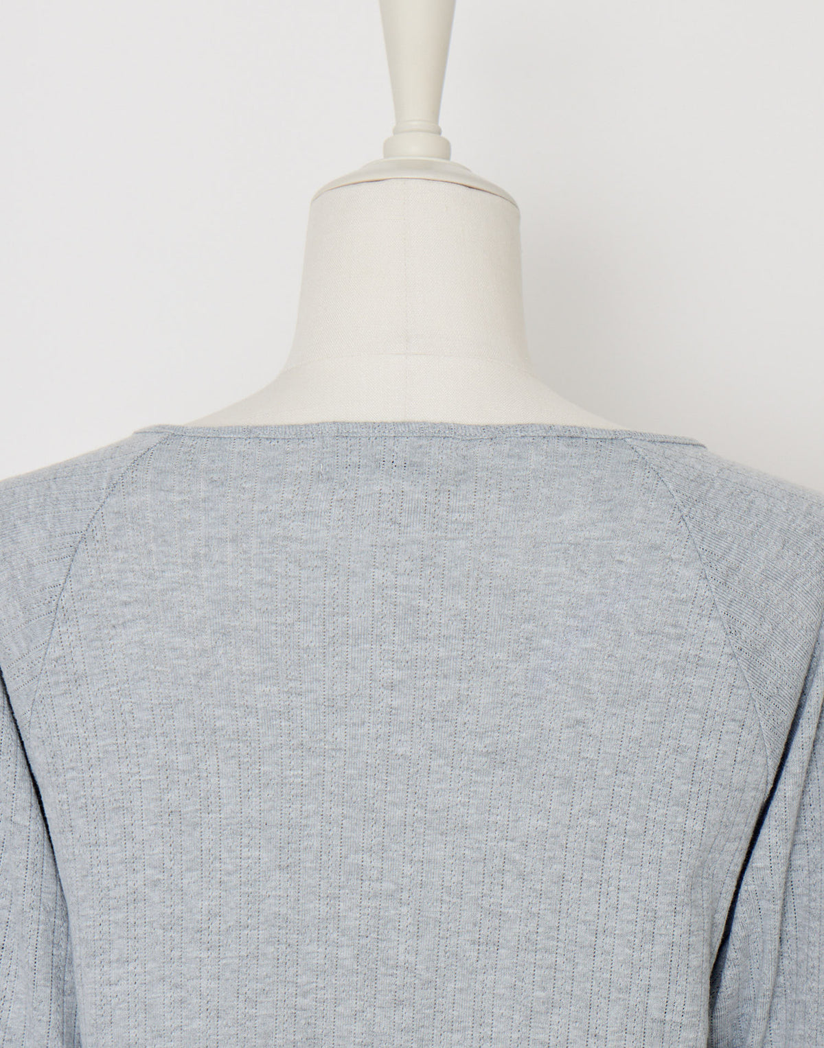 Lolime shoulder button eyelet top