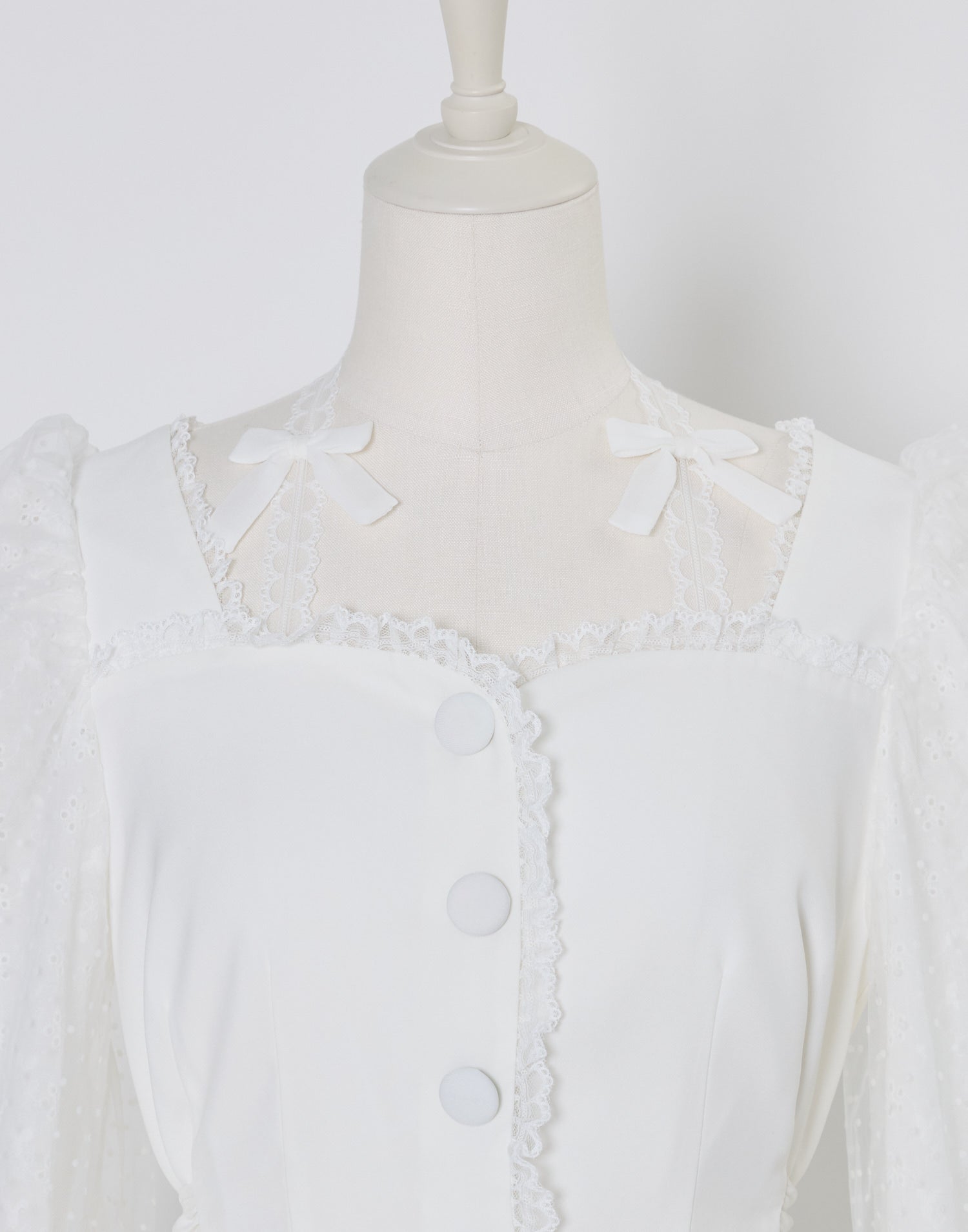 mellfy memory Sugar Lace Puff peplum Blouse