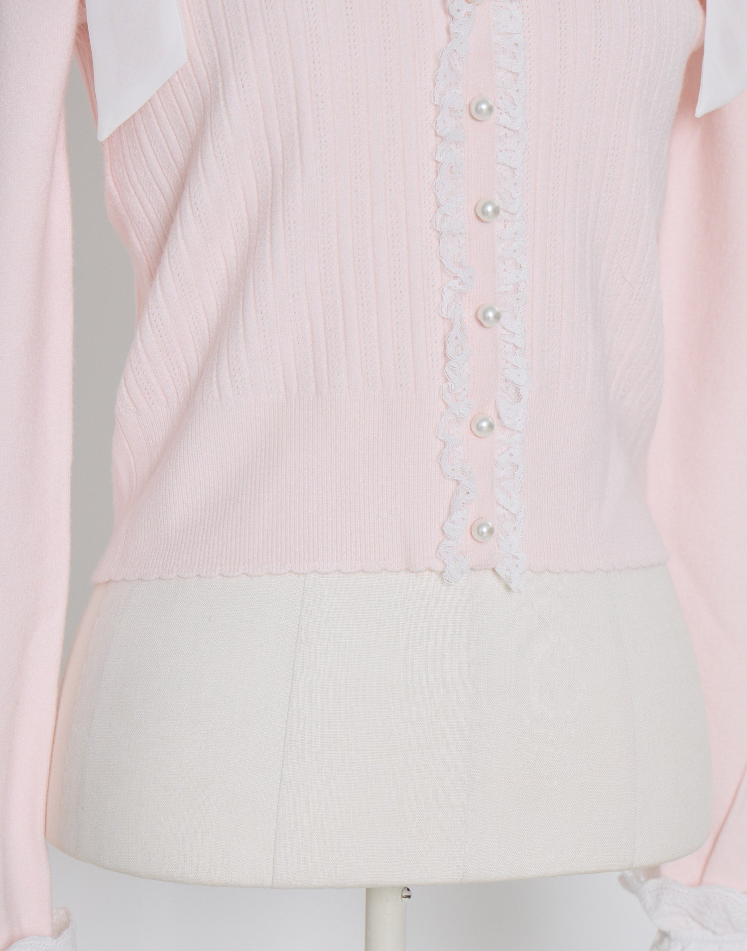 mellfy memory Ruffle and lace cuff ribbon Knit Top