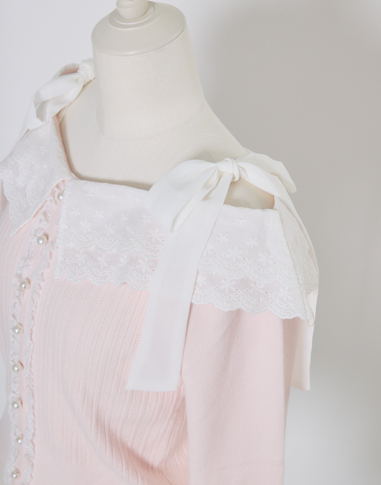 mellfy memory Ruffle and lace cuff ribbon Knit Top