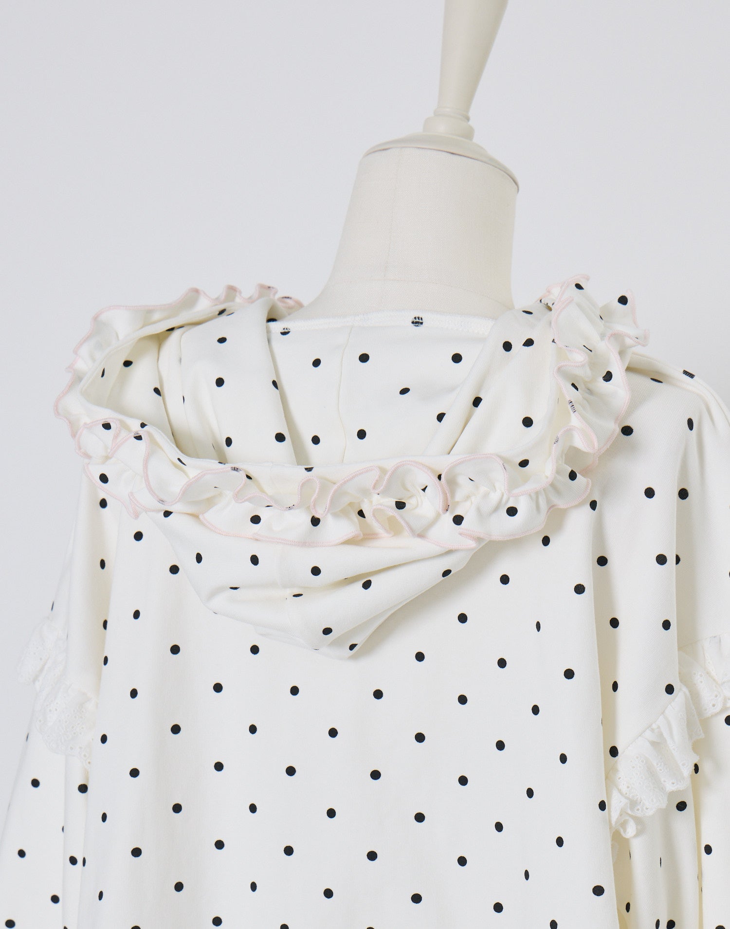 (Pre-order) Lolime fancy dot sweatshirt
