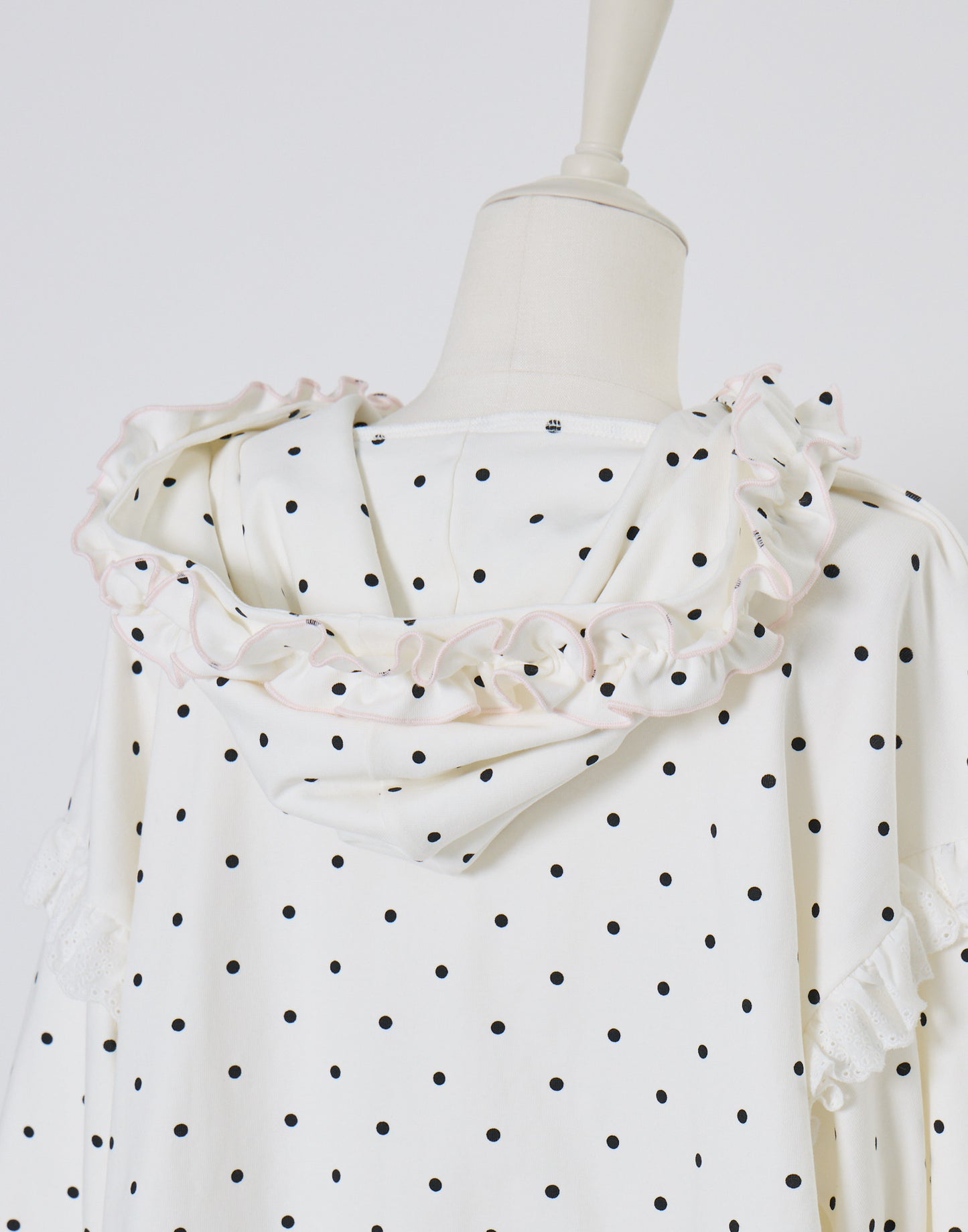 Lolime fancy dot sweatshirt