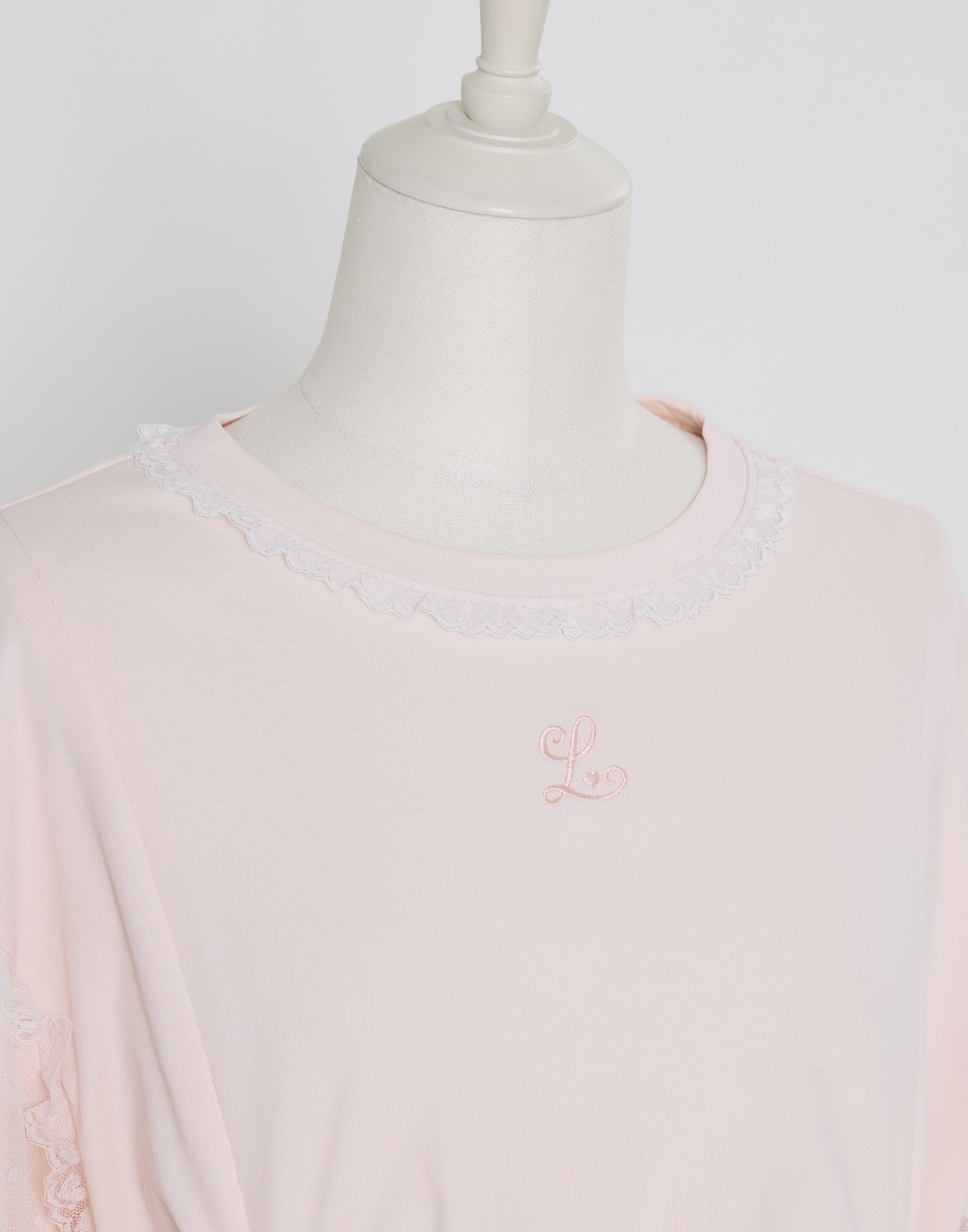 Lolime lacy shirring logo pullover