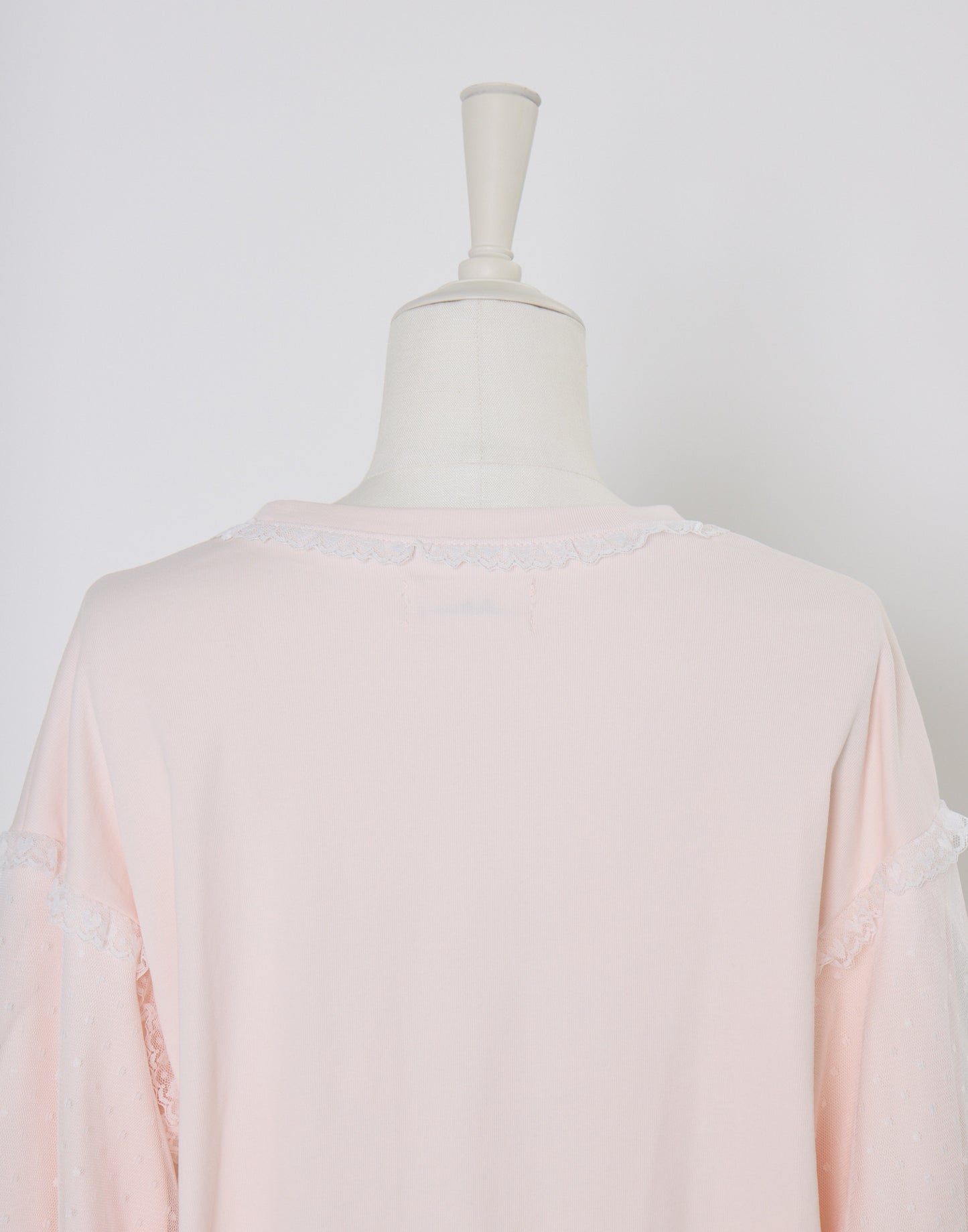 Lolime lacy shirring logo pullover