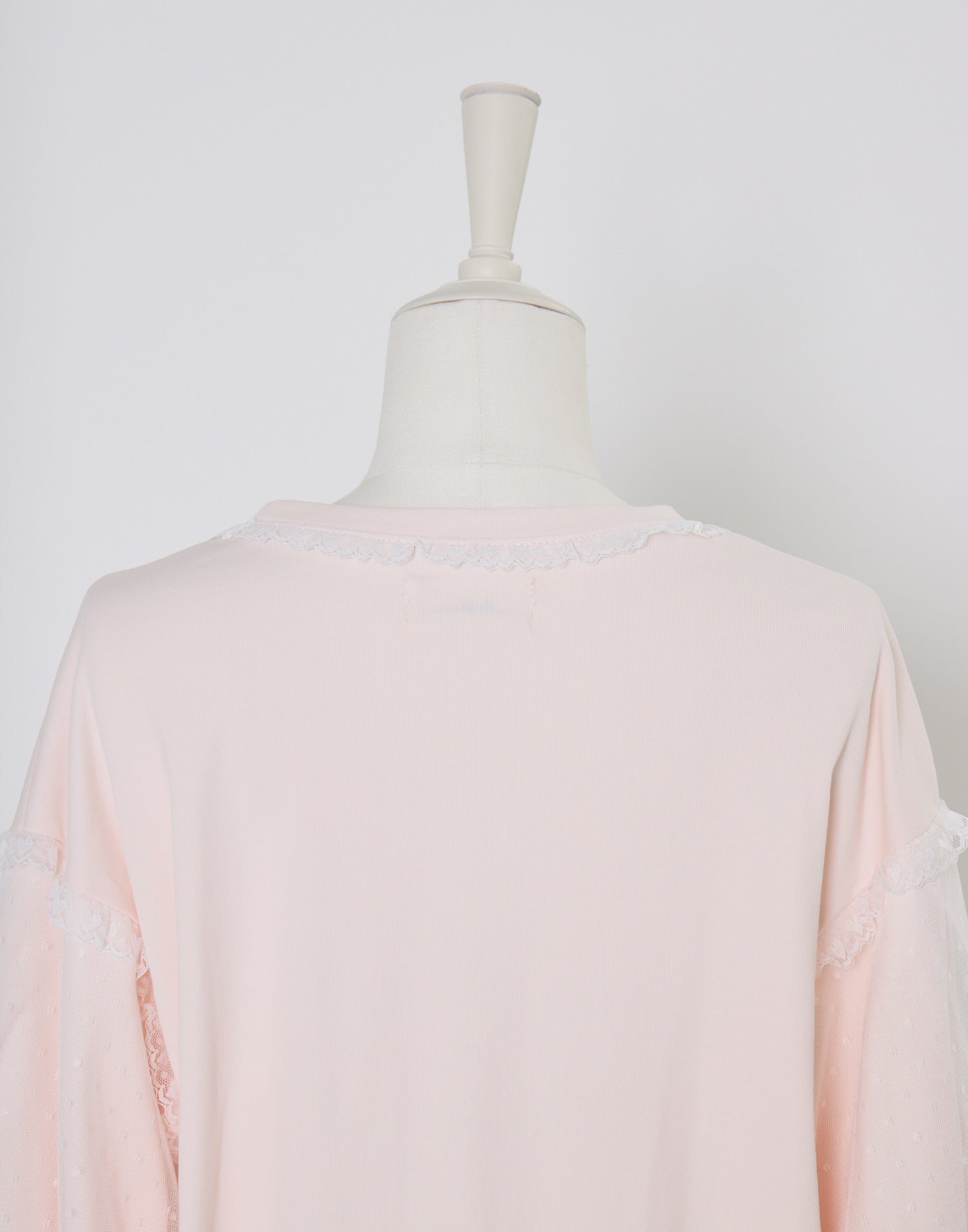Lolime lacy shirring logo pullover