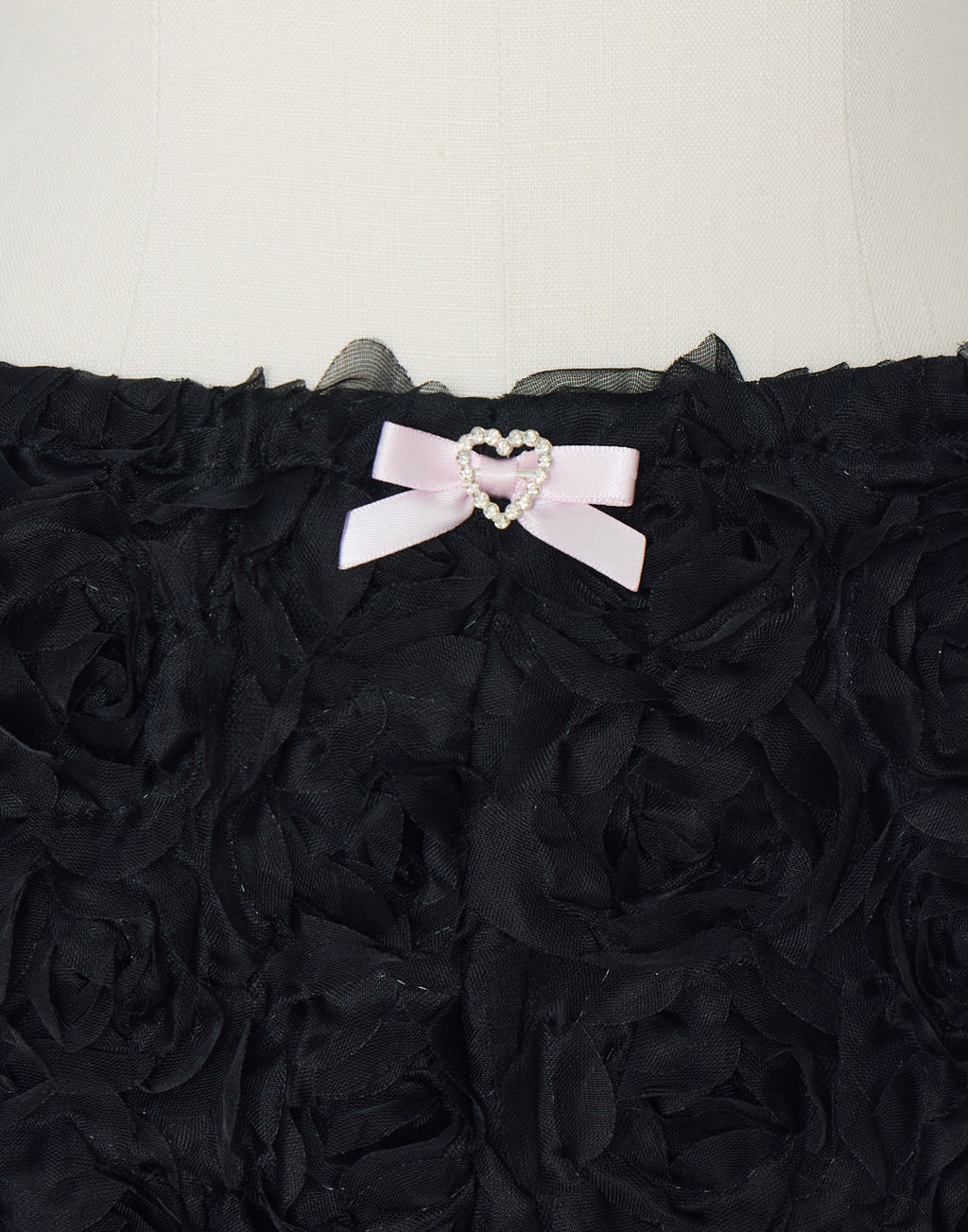AVENCHUMU Rose short pants