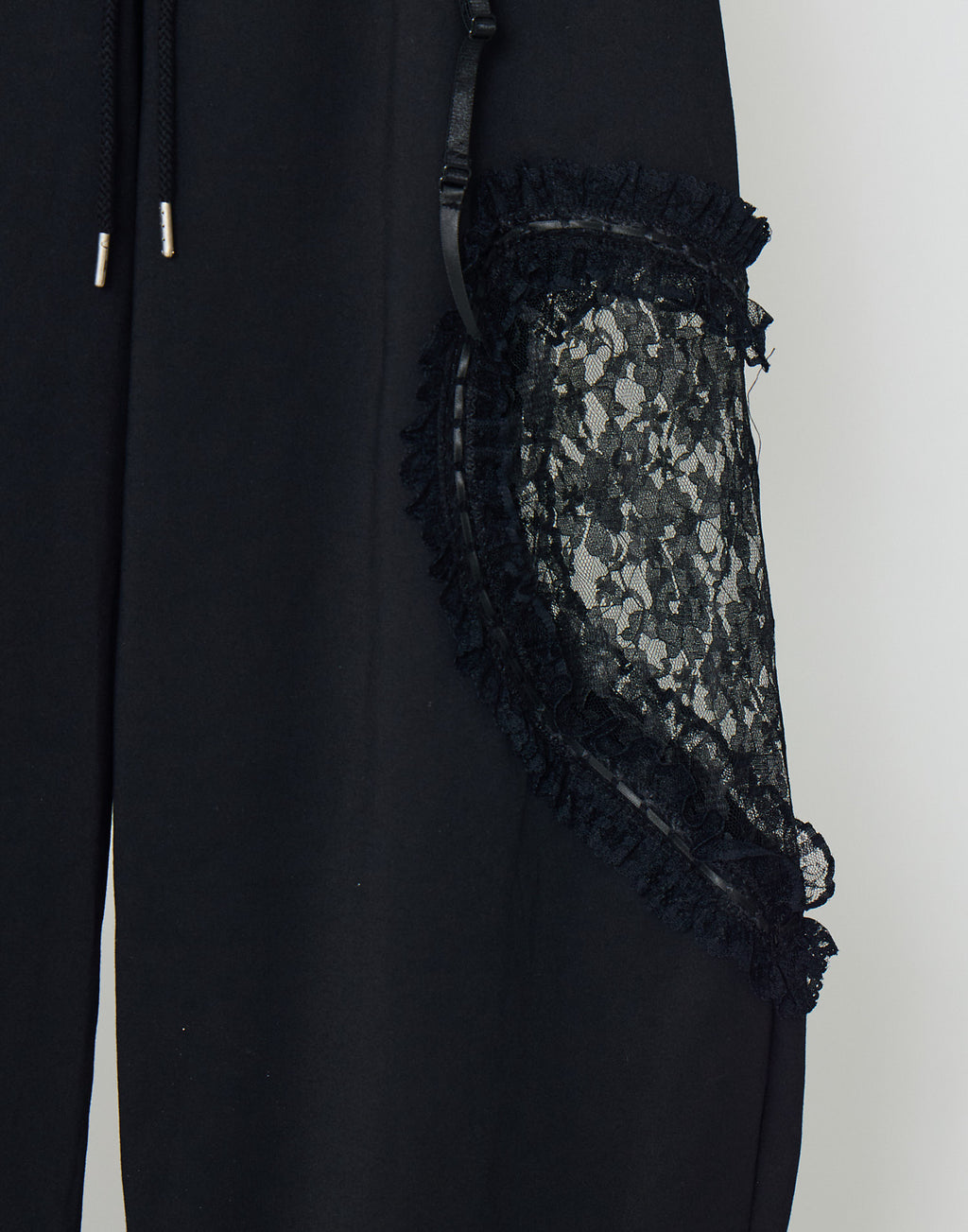AVENCHUMU Lace hearts garter sweat pants
