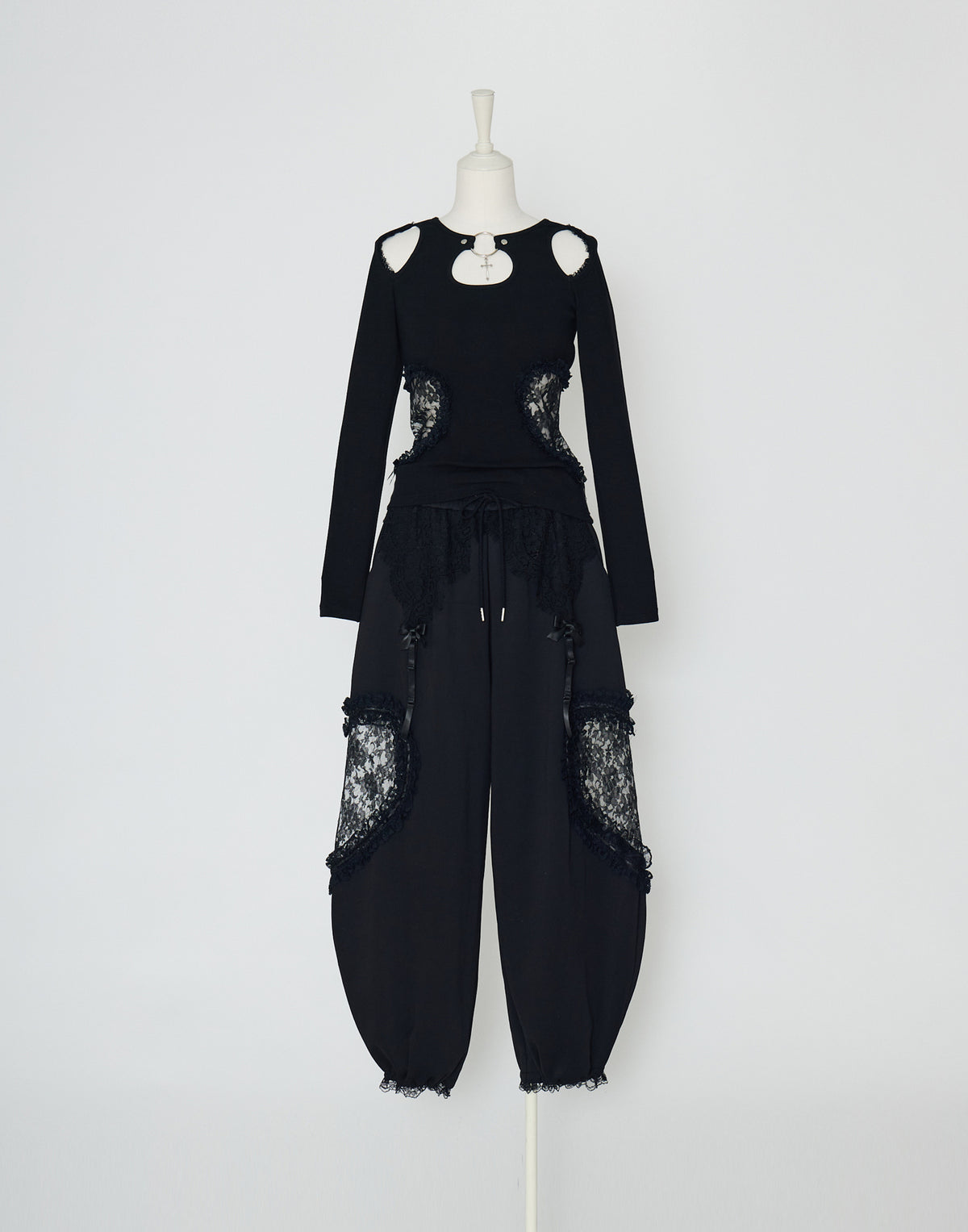 AVENCHUMU Lace hearts garter sweat pants