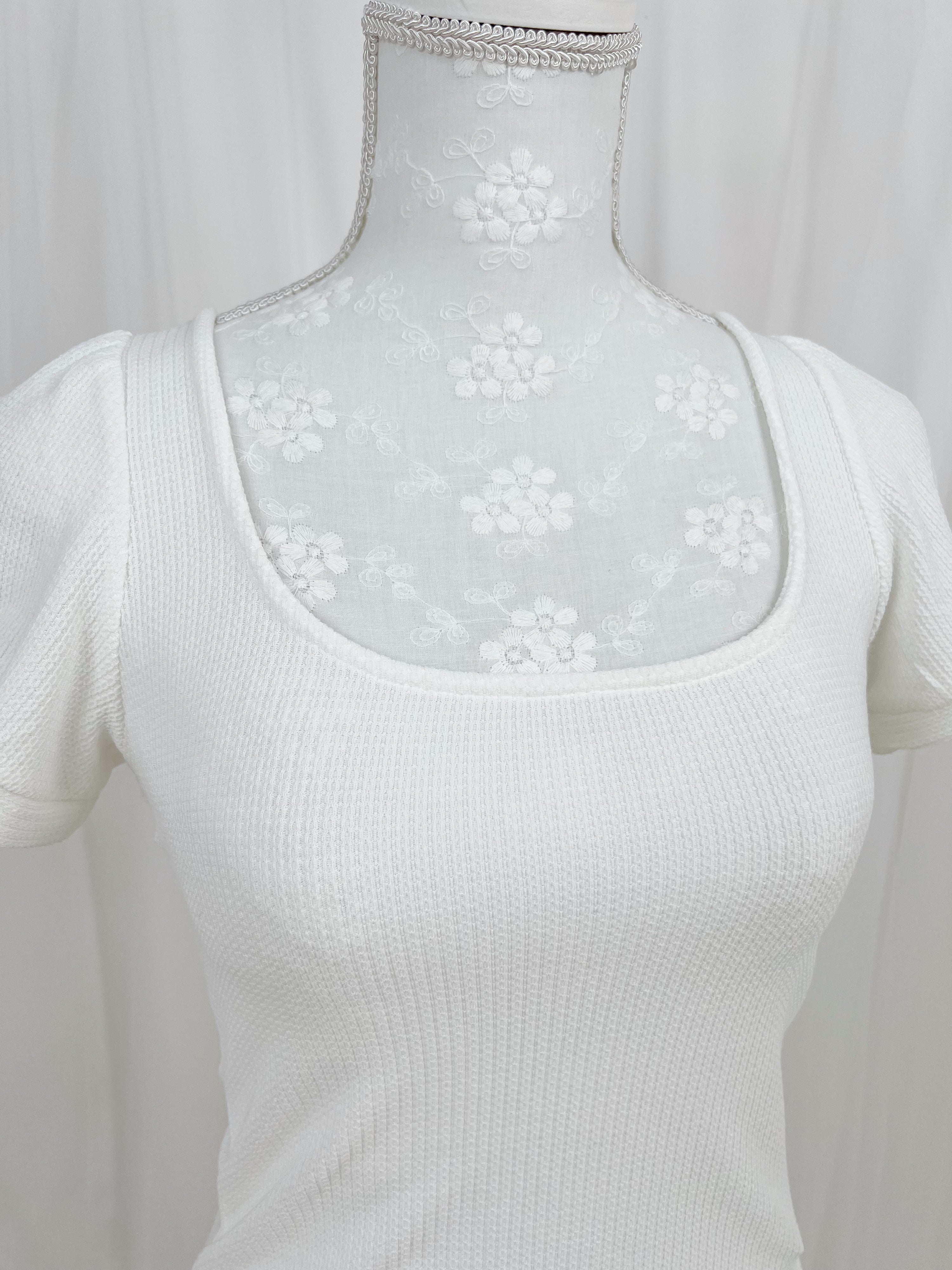 Back Bow Shoujo Top (White)