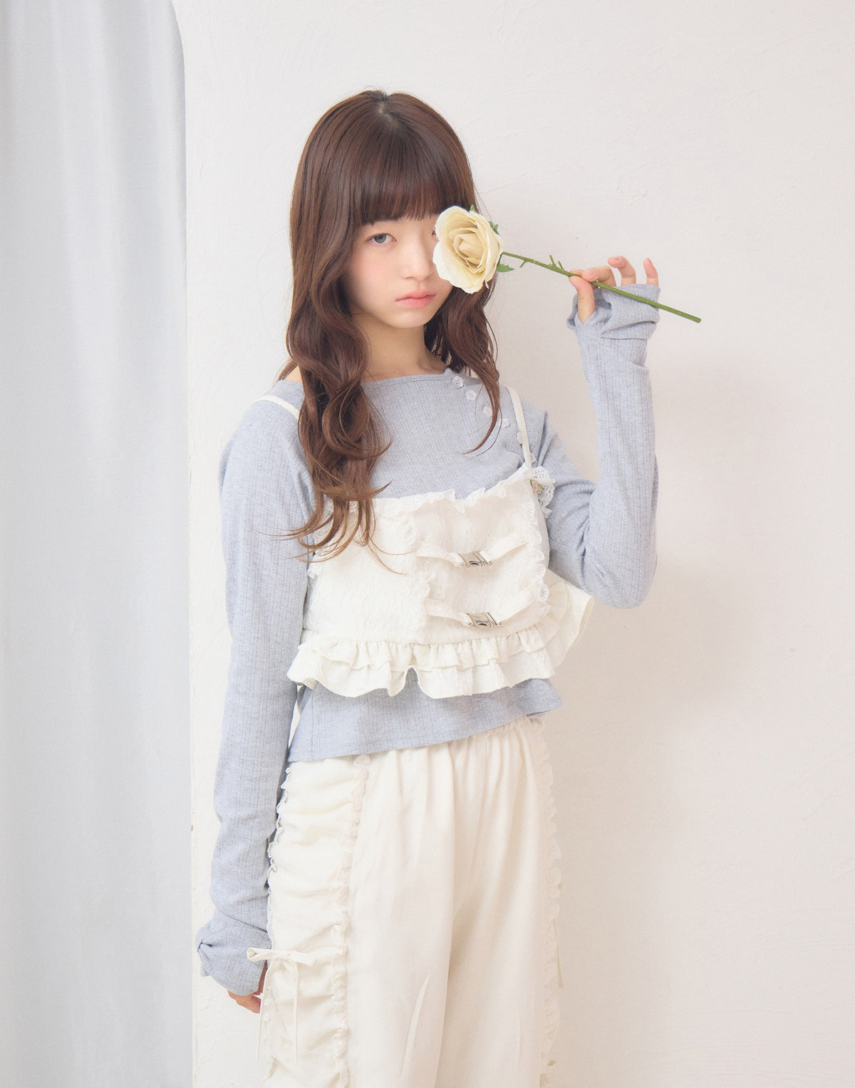 Lolime shoulder button eyelet top