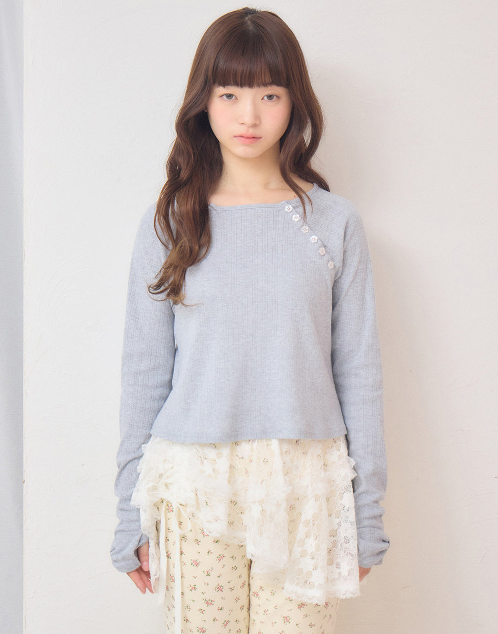 Lolime shoulder button eyelet top